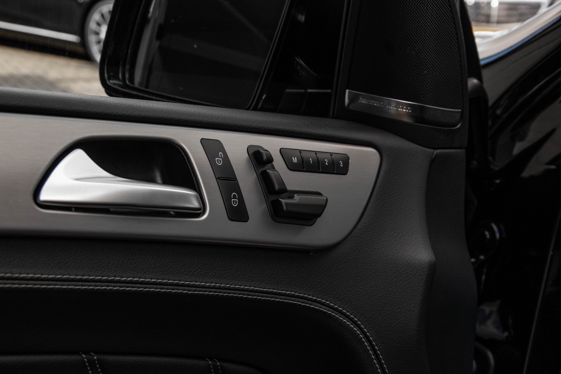 Mercedes-Benz M-Klasse 63 AMG Performance 4-M Panorama/Standkachel/Camera/Active Curve System/Harman-Kardon Aut7 Foto 19