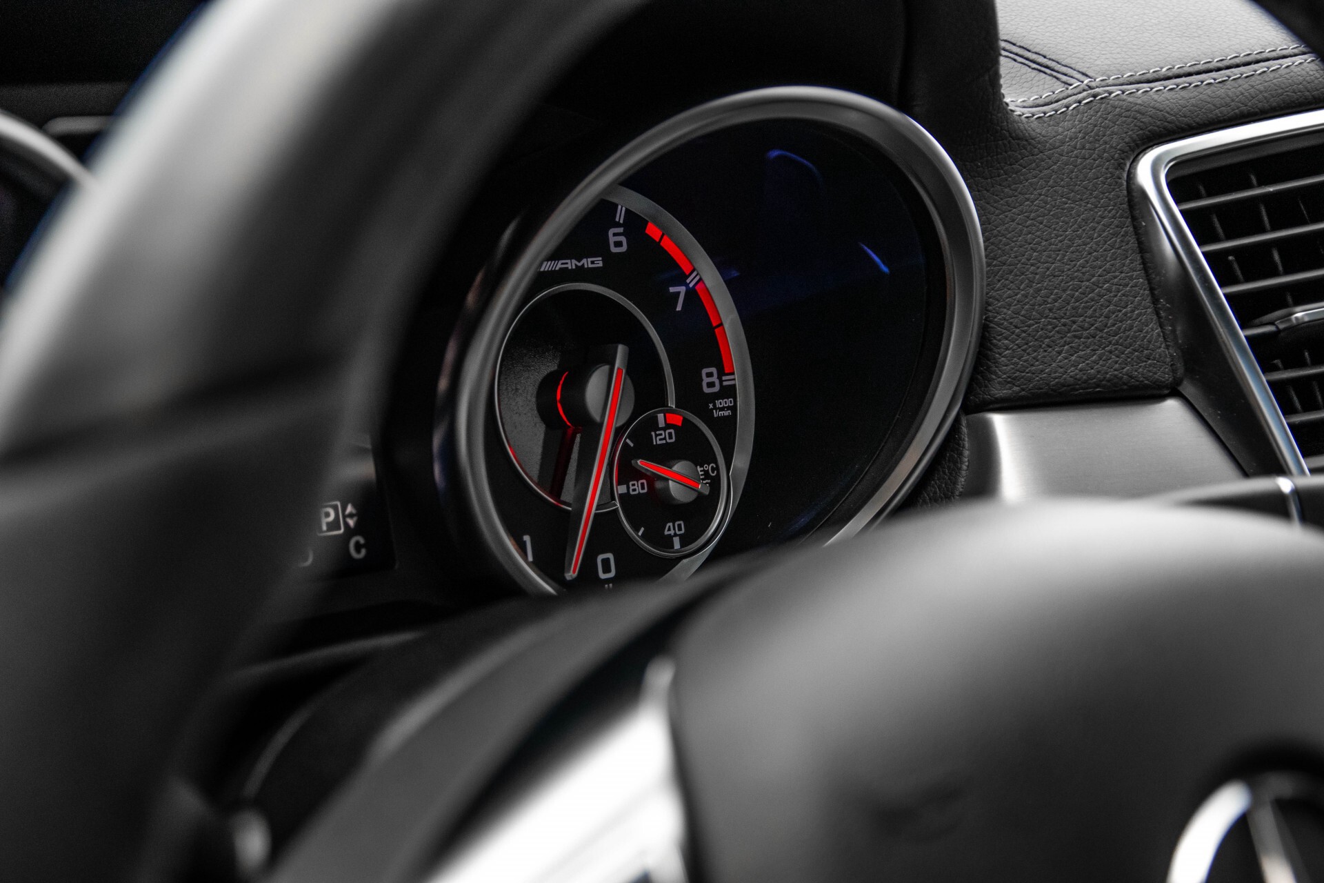 Mercedes-Benz M-Klasse 63 AMG Performance 4-M Panorama/Standkachel/Camera/Active Curve System/Harman-Kardon Aut7 Foto 33