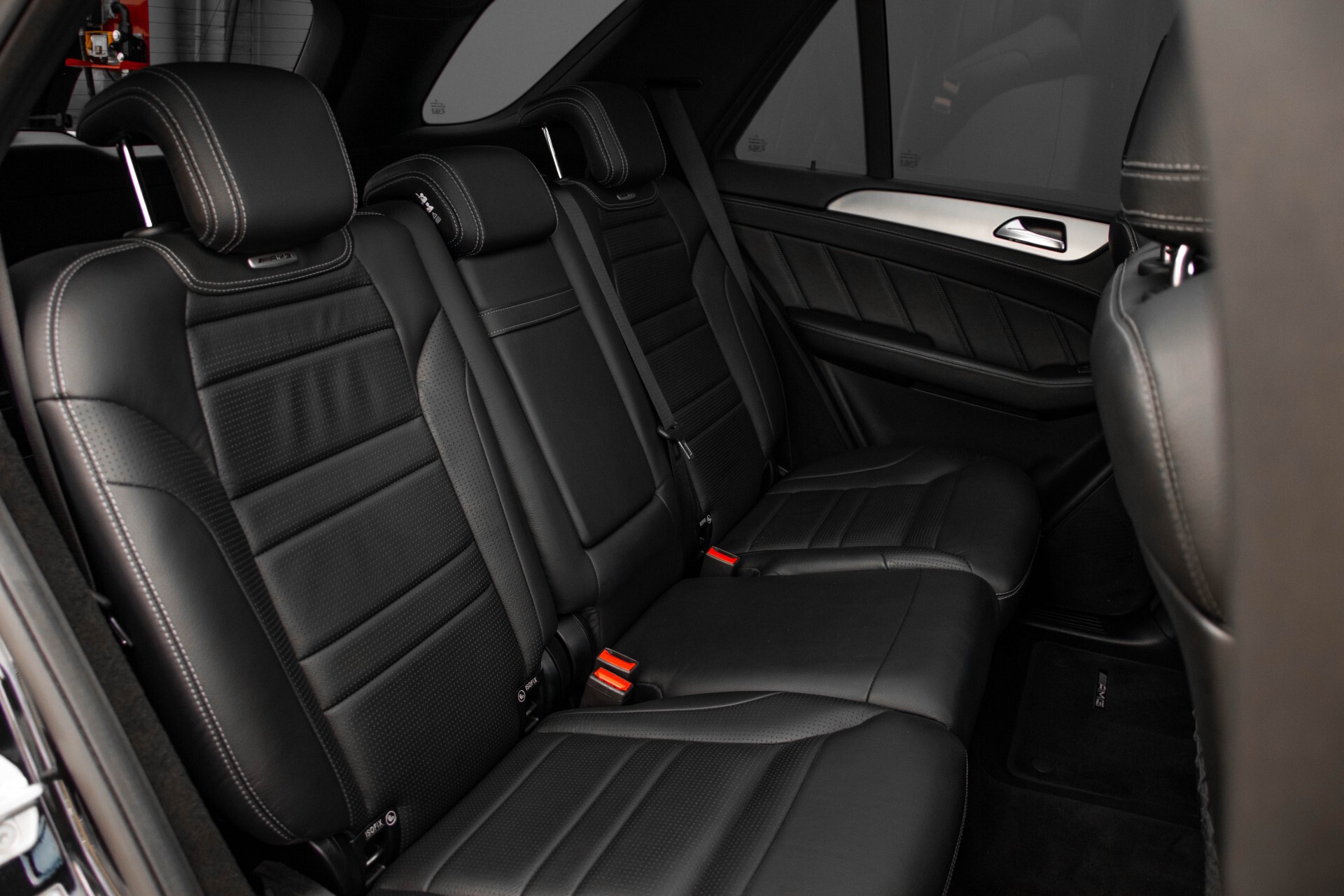 Mercedes-Benz M-Klasse 63 AMG Performance 4-M Panorama/Standkachel/Camera/Active Curve System/Harman-Kardon Aut7 Foto 4