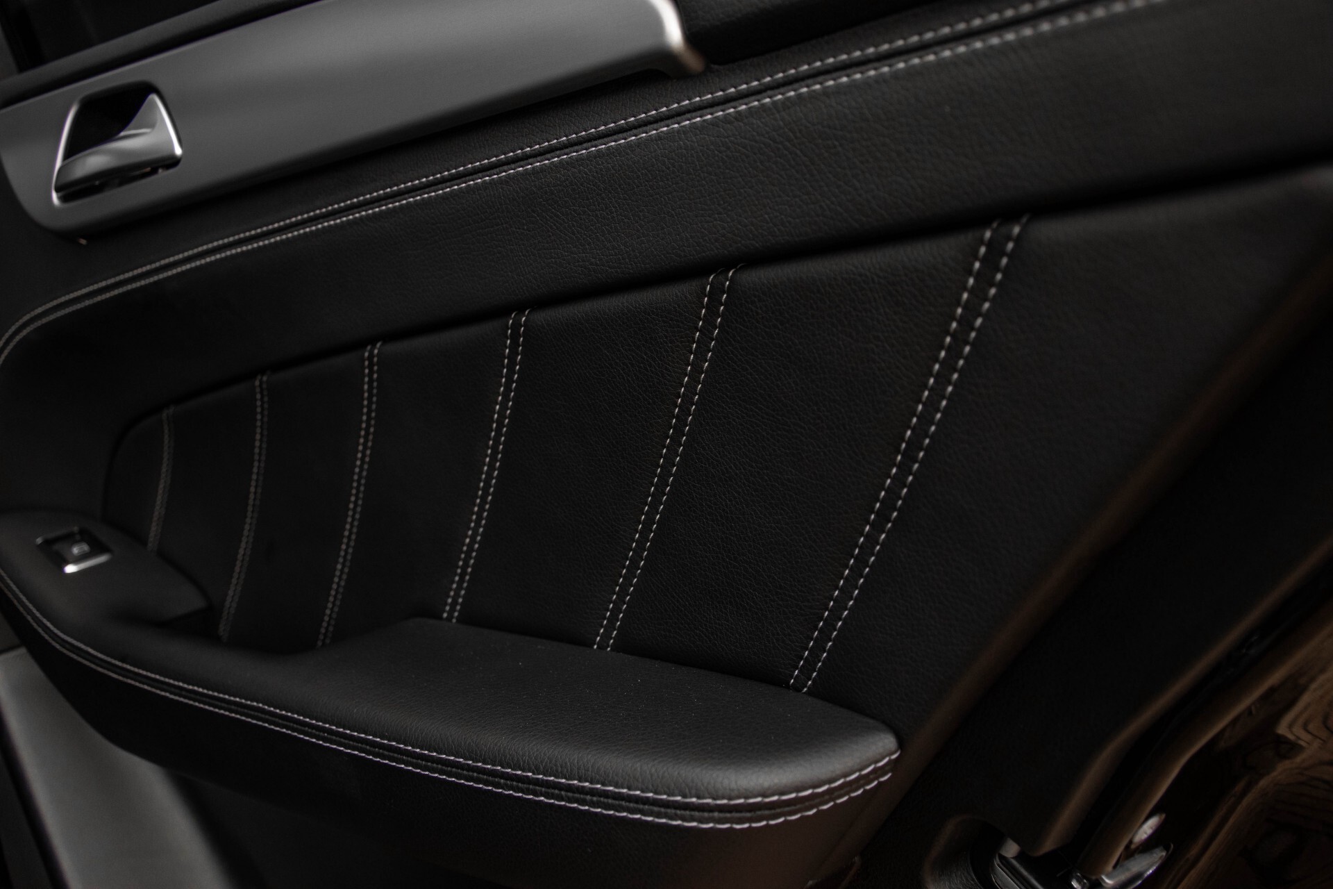 Mercedes-Benz M-Klasse 63 AMG Performance 4-M Panorama/Standkachel/Camera/Active Curve System/Harman-Kardon Aut7 Foto 45