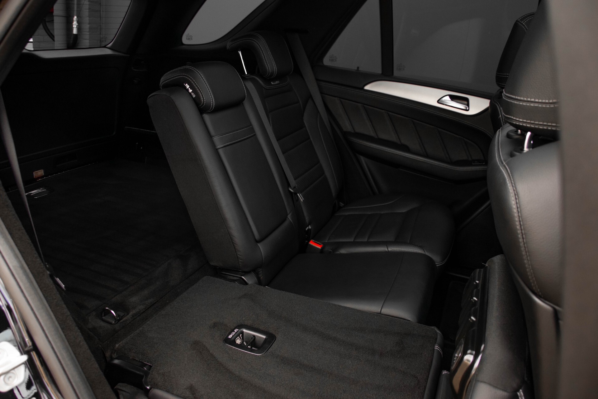 Mercedes-Benz M-Klasse 63 AMG Performance 4-M Panorama/Standkachel/Camera/Active Curve System/Harman-Kardon Aut7 Foto 6