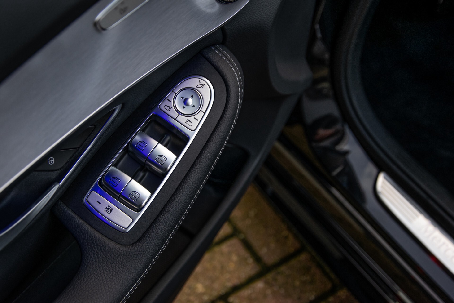 Mercedes-Benz C-Klasse Estate 220 d AMG Panorama/Assistentiepakket/Wegkl-trekhaak/DAB/Ambient/Leer/MULTIBEAM Aut9 Foto 19