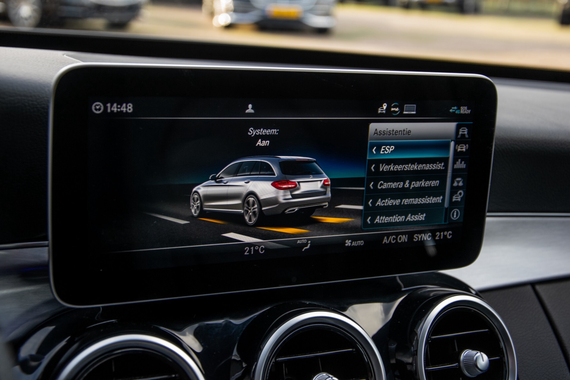 Mercedes-Benz C-Klasse Estate 220 d AMG Panorama/Assistentiepakket/Wegkl-trekhaak/DAB/Ambient/Leer/MULTIBEAM Aut9 Foto 34