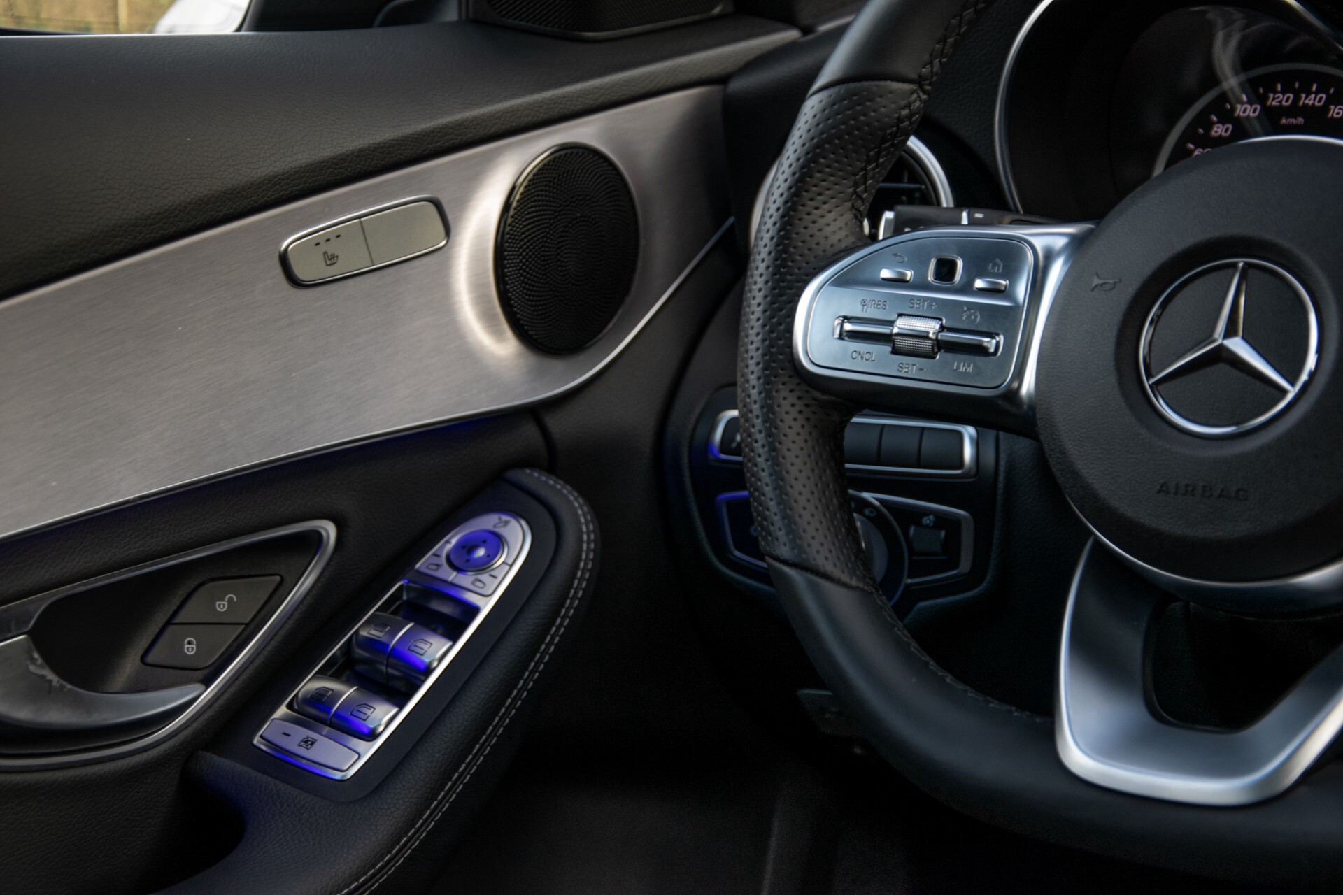 Mercedes-Benz C-Klasse Estate 220 d AMG Panorama/Assistentiepakket/Wegkl-trekhaak/DAB/Ambient/Leer/MULTIBEAM Aut9 Foto 41