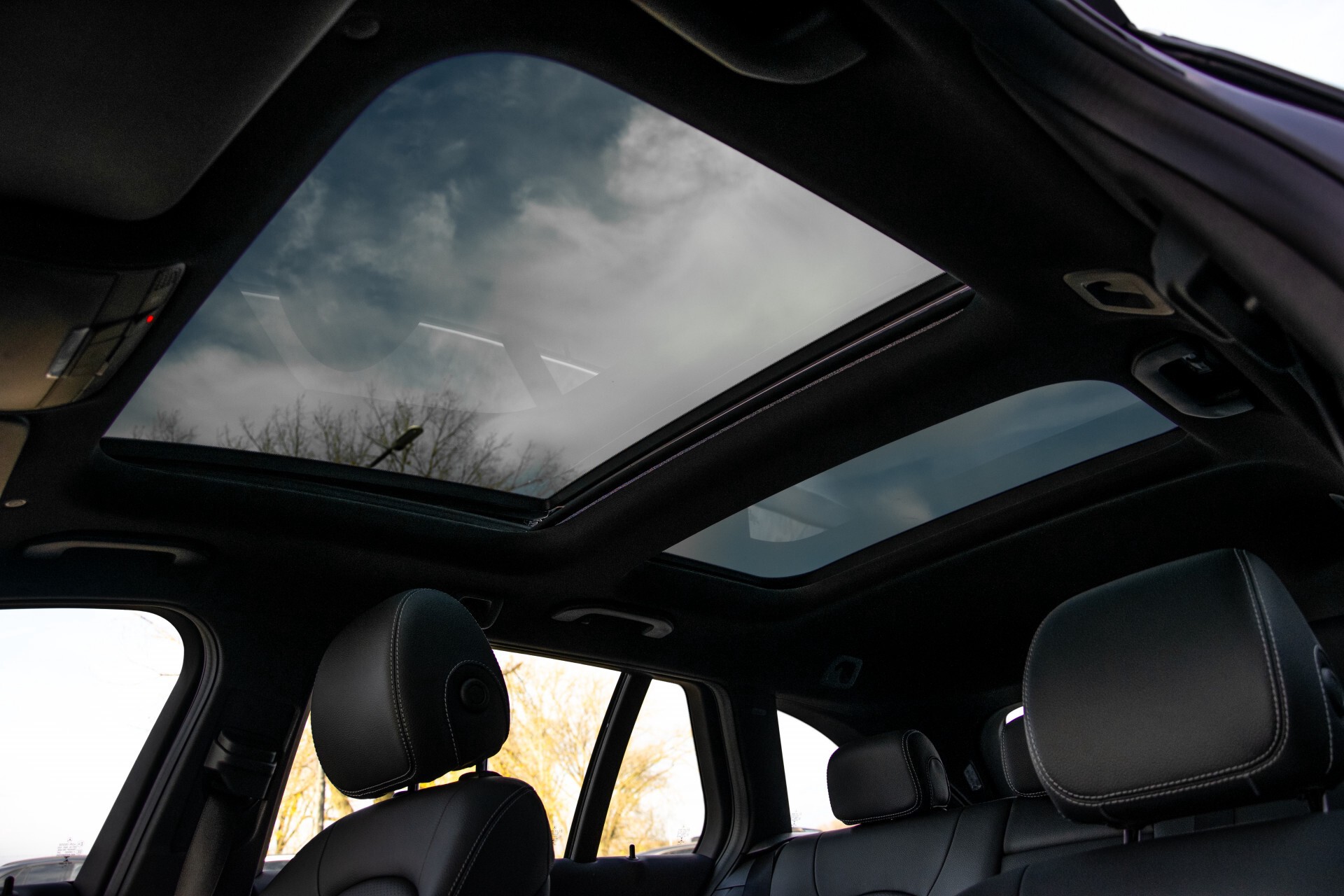 Mercedes-Benz C-Klasse Estate 220 d AMG Panorama/Assistentiepakket/Wegkl-trekhaak/DAB/Ambient/Leer/MULTIBEAM Aut9 Foto 48