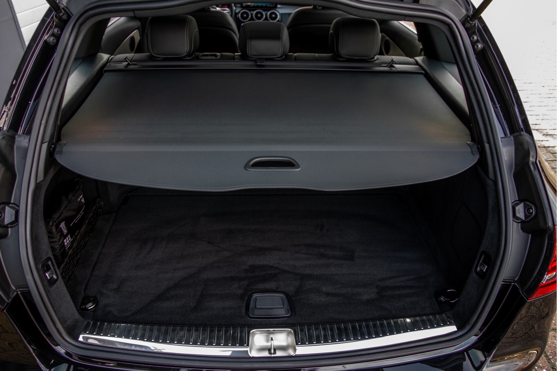 Mercedes-Benz C-Klasse Estate 220 d AMG Panorama/Assistentiepakket/Wegkl-trekhaak/DAB/Ambient/Leer/MULTIBEAM Aut9 Foto 51