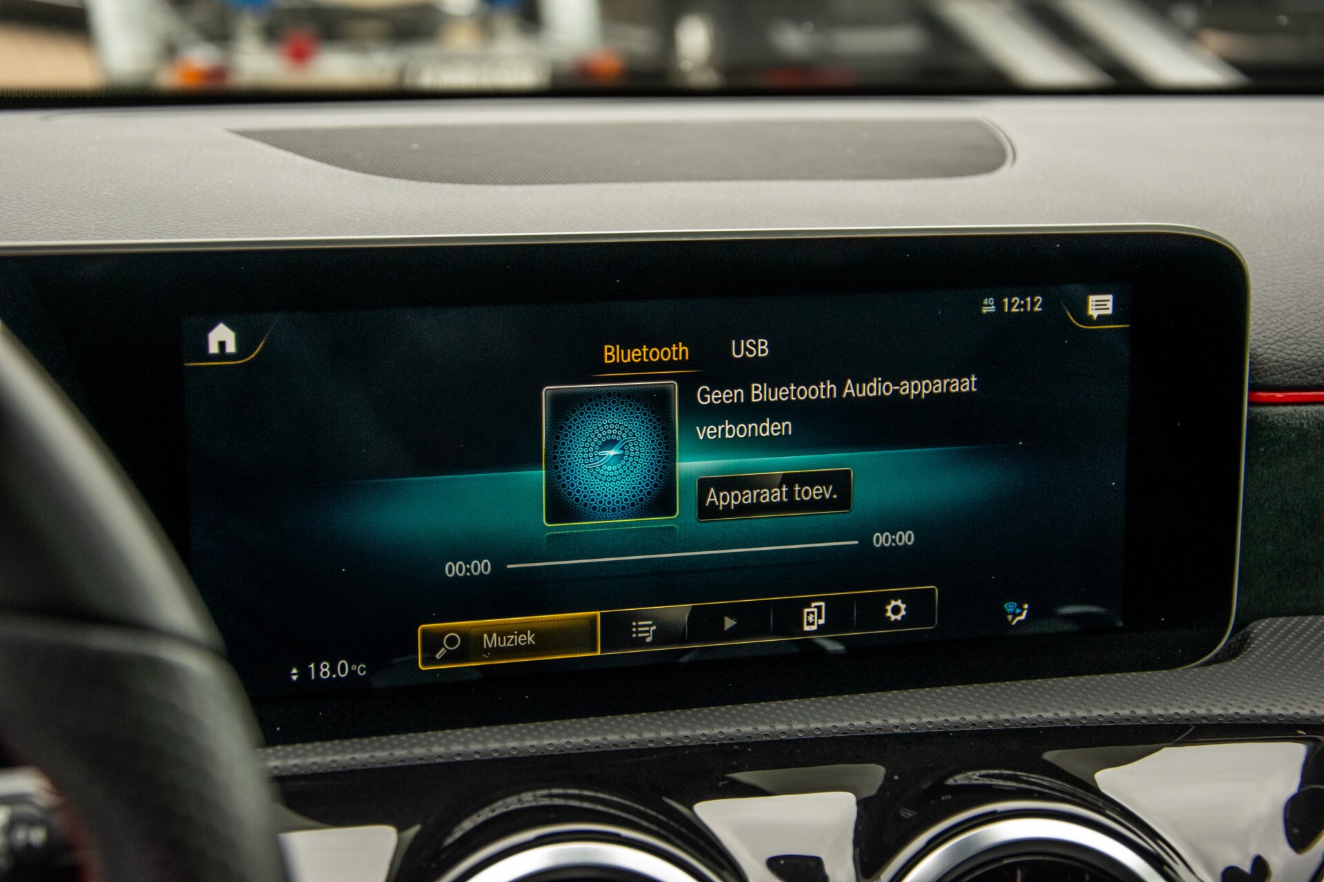 Mercedes-Benz A-Klasse 180 d AMG Panorama/MBUX/DAB/LED Aut7 Foto 19