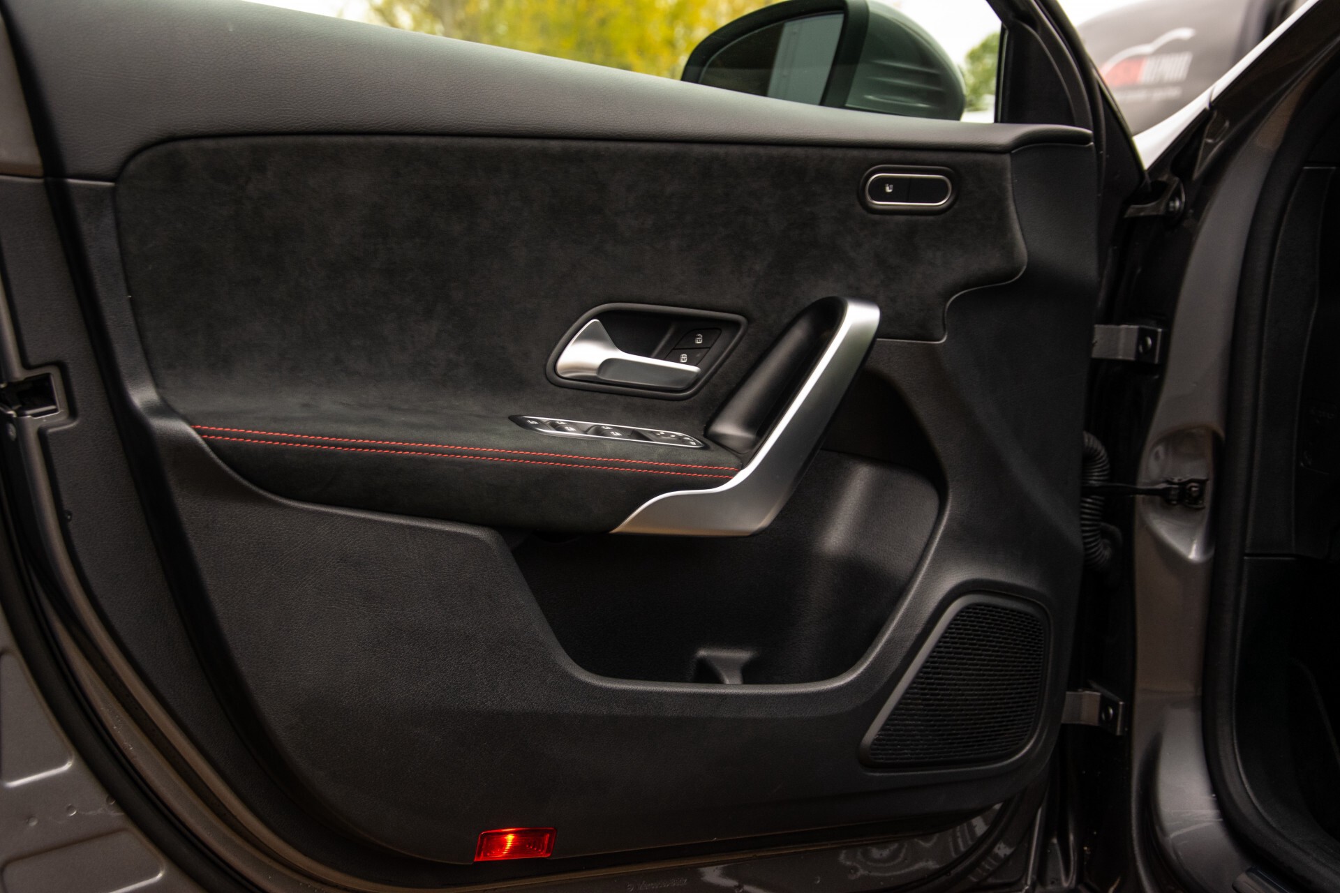 Mercedes-Benz A-Klasse 180 d AMG Panorama/MBUX/DAB/LED Aut7 Foto 28