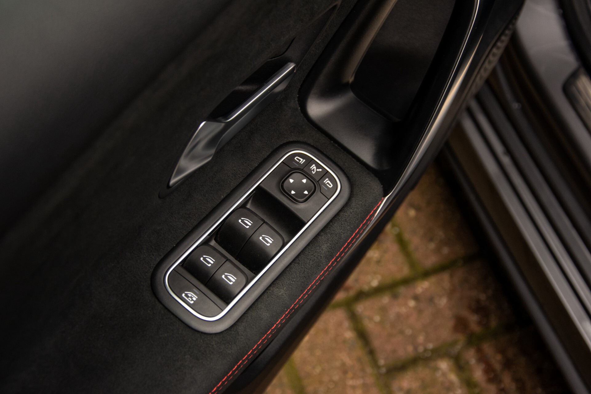 Mercedes-Benz A-Klasse 180 d AMG Panorama/MBUX/DAB/LED Aut7 Foto 30