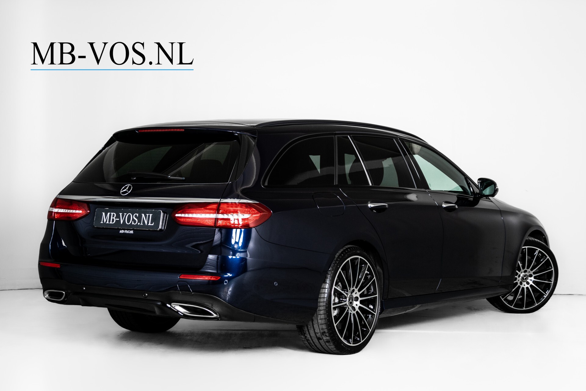Mercedes-Benz E-Klasse 450 4MATIC AMG Night Standkachel/Rij-assist/Keyless/Trhk/Burmester/Mem/360/Widescreen Aut9 Foto 2