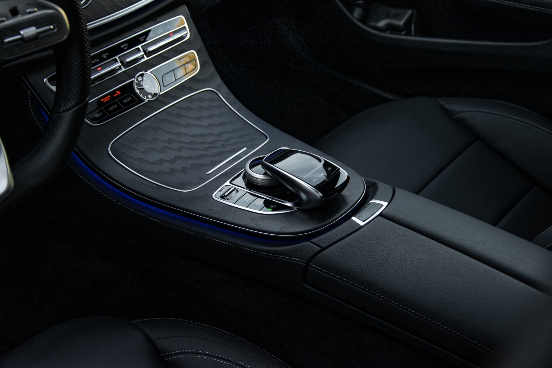 Mercedes-Benz E-Klasse 450 4MATIC AMG Night Standkachel/Rij-assist/Keyless/Trhk/Burmester/Mem/360/Widescreen Aut9 Foto 21