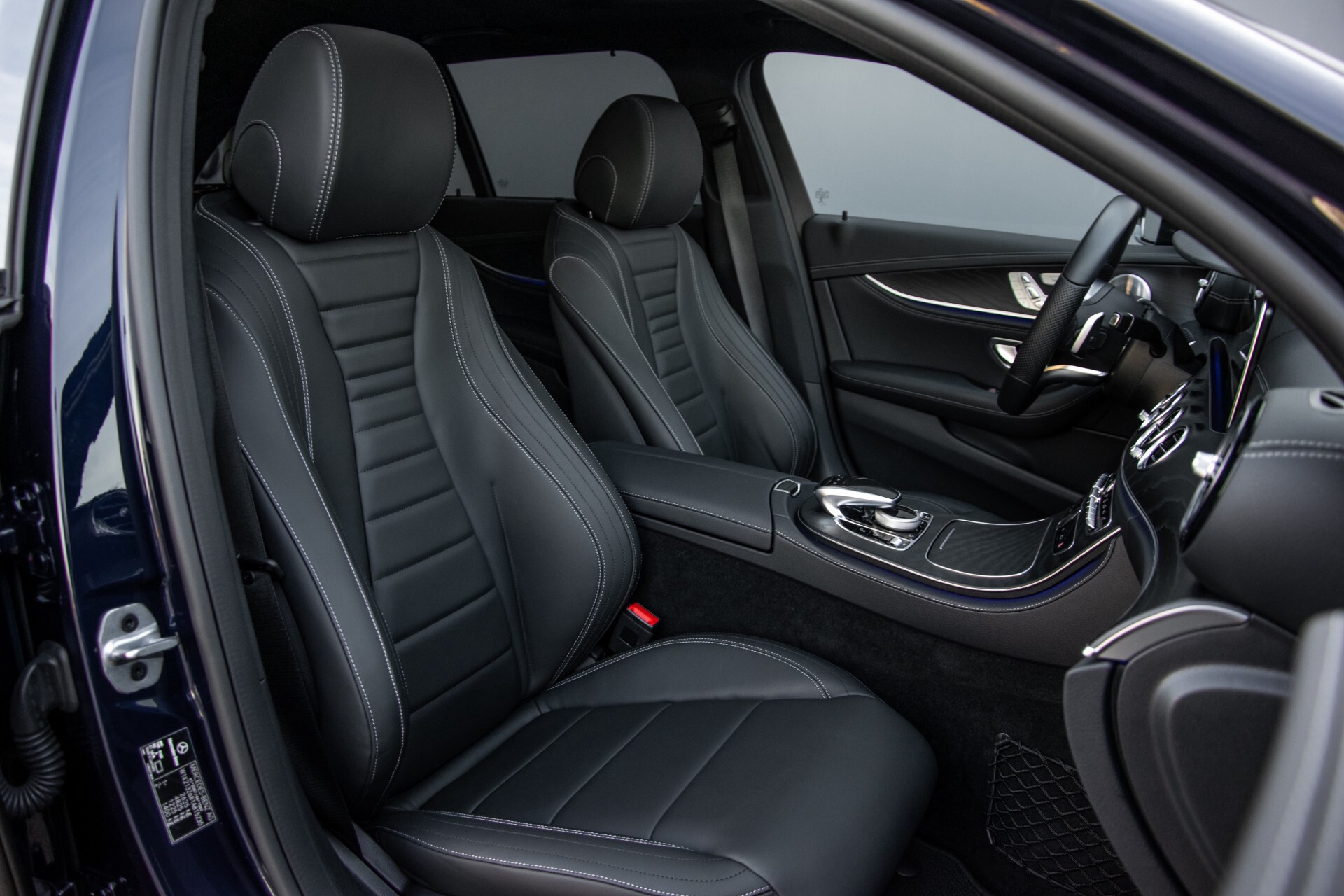 Mercedes-Benz E-Klasse 450 4MATIC AMG Night Standkachel/Rij-assist/Keyless/Trhk/Burmester/Mem/360/Widescreen Aut9 Foto 3