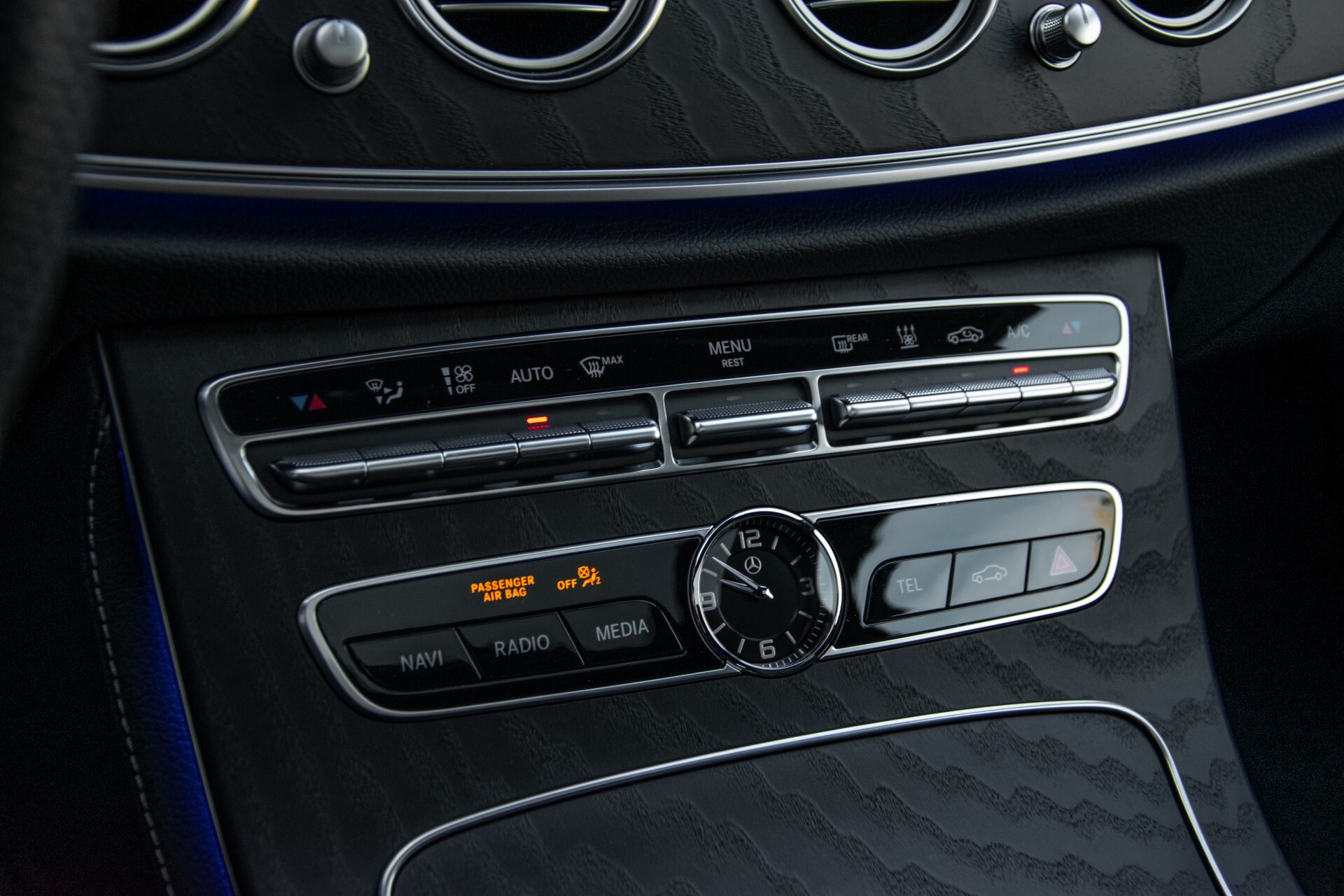 Mercedes-Benz E-Klasse 450 4MATIC AMG Night Standkachel/Rij-assist/Keyless/Trhk/Burmester/Mem/360/Widescreen Aut9 Foto 37