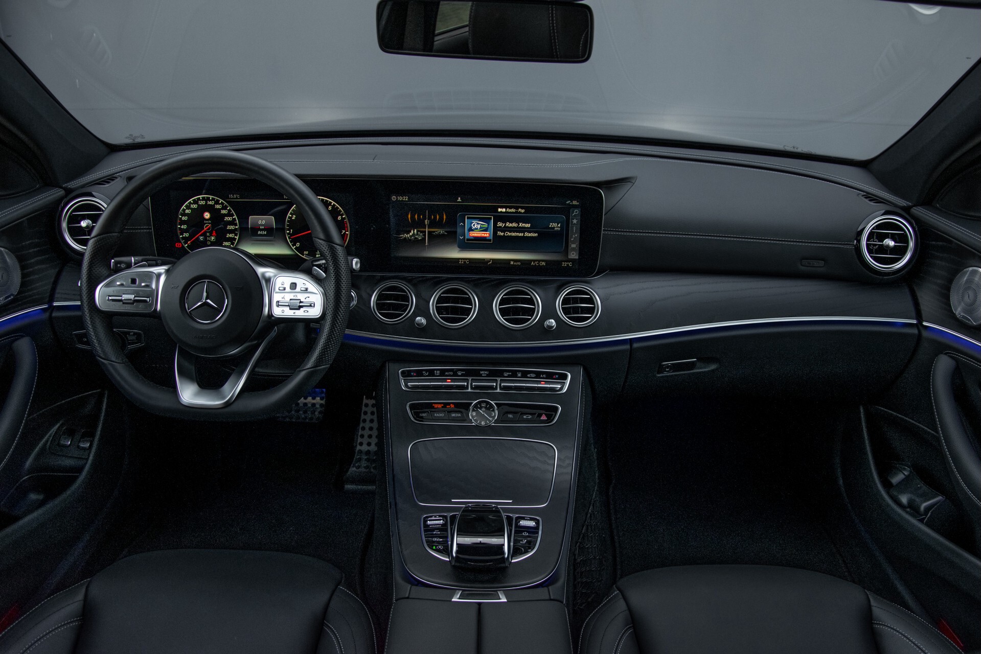 Mercedes-Benz E-Klasse 450 4MATIC AMG Night Standkachel/Rij-assist/Keyless/Trhk/Burmester/Mem/360/Widescreen Aut9 Foto 7