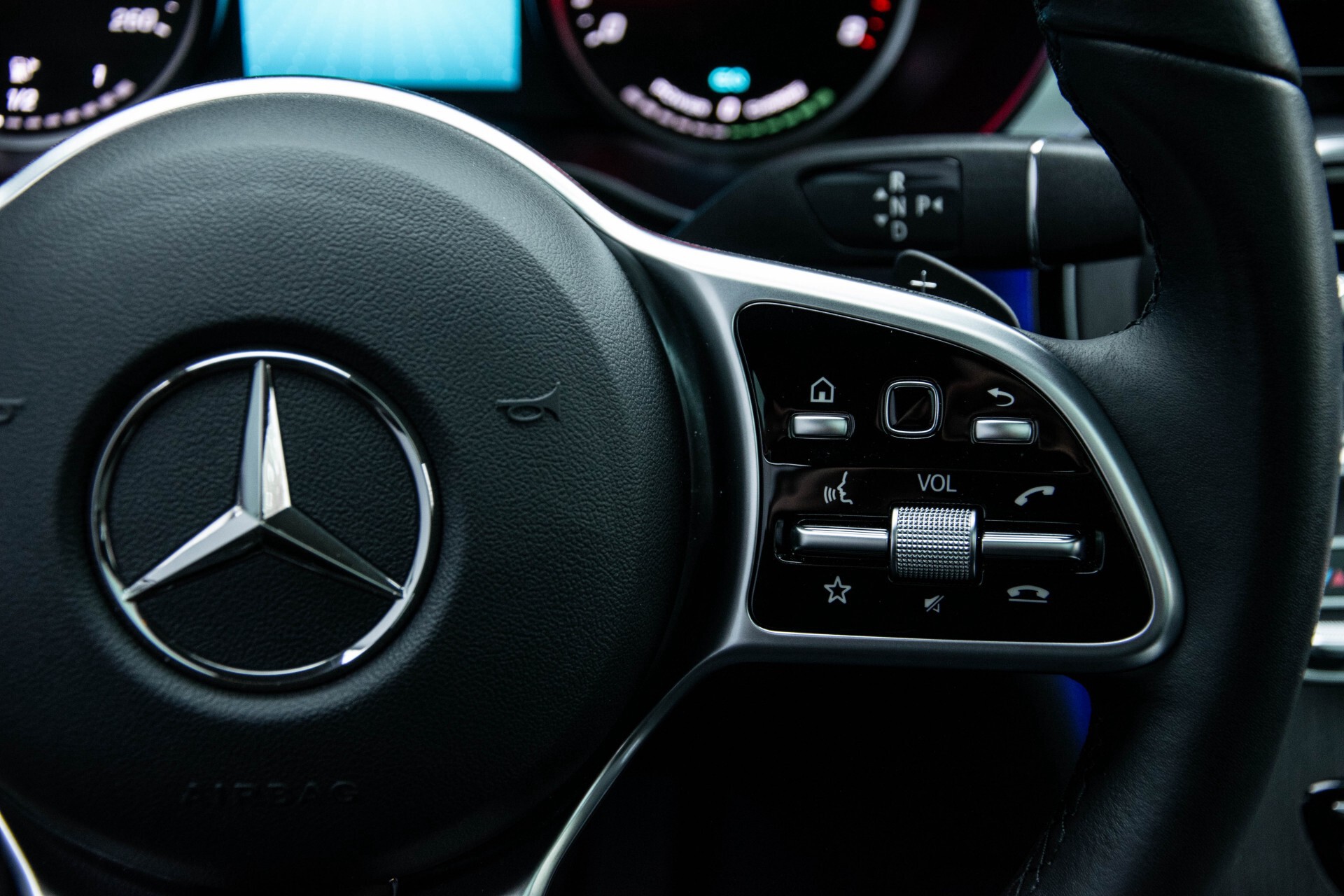 Mercedes-Benz GLC 200 4-M AMG Night/Panorama/Distronic Pro/Burmester/360camera/Exclusive Aut9 Foto 15