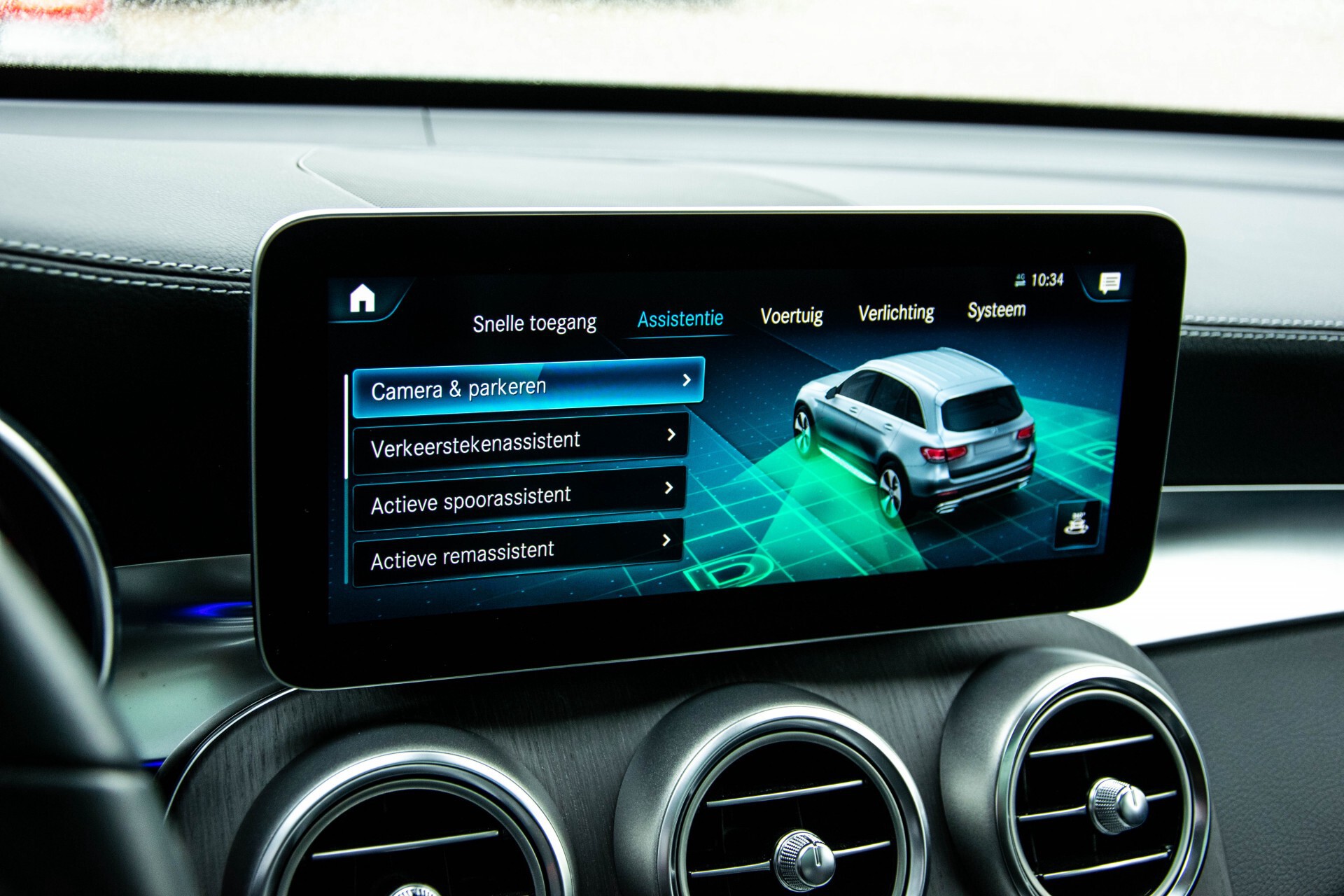 Mercedes-Benz GLC 200 4-M AMG Night/Panorama/Distronic Pro/Burmester/360camera/Exclusive Aut9 Foto 25