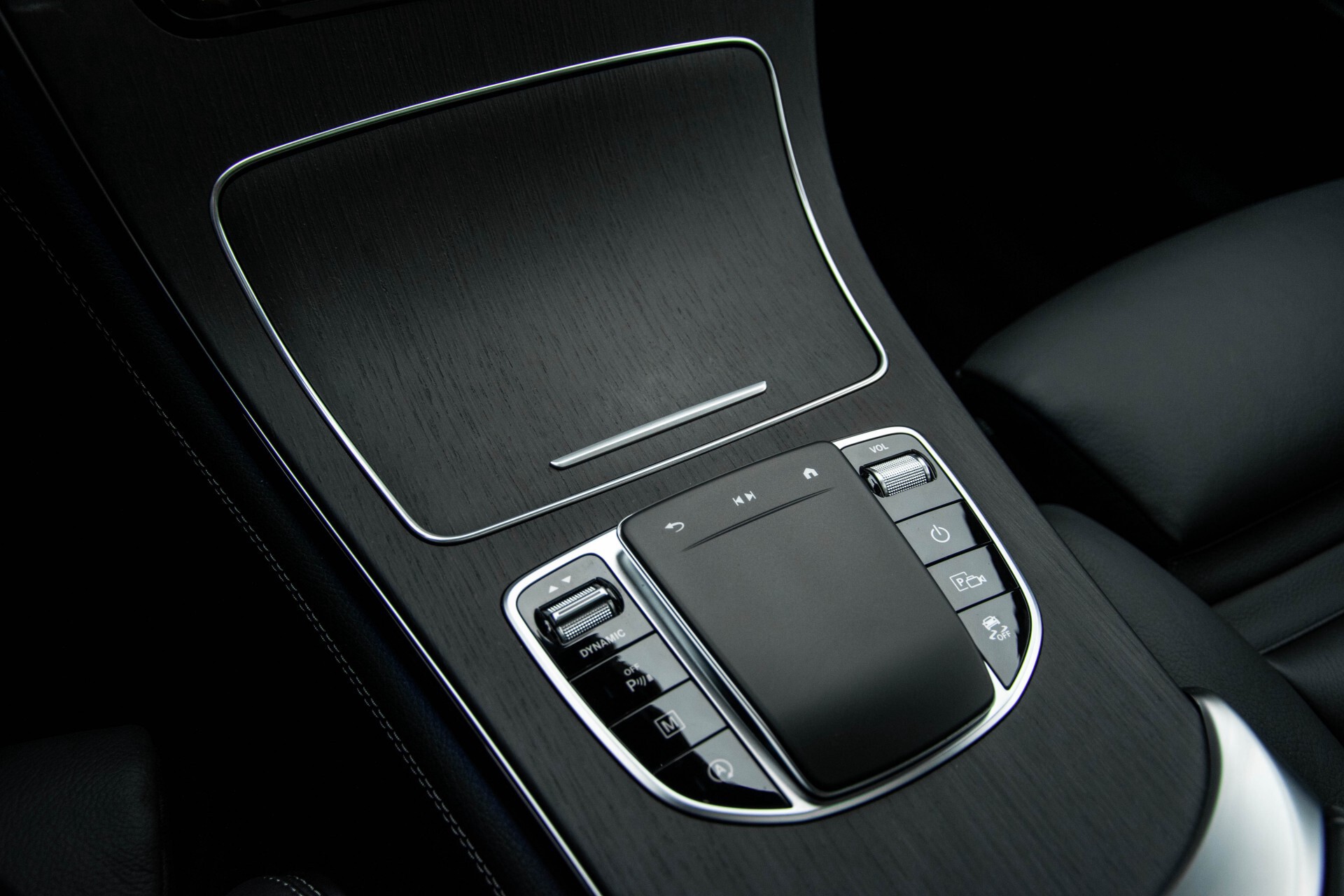 Mercedes-Benz GLC 200 4-M AMG Night/Panorama/Distronic Pro/Burmester/360camera/Exclusive Aut9 Foto 26