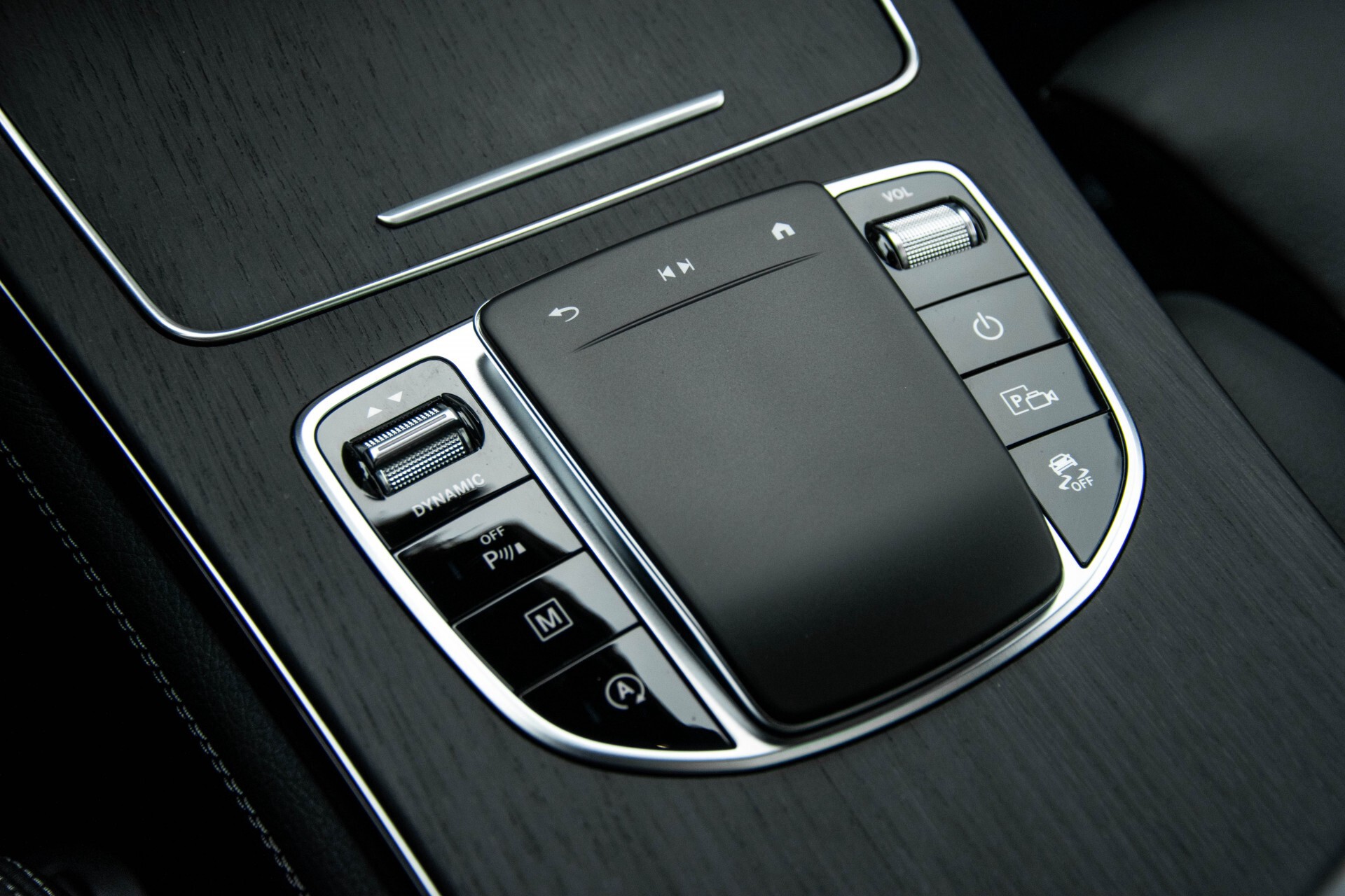 Mercedes-Benz GLC 200 4-M AMG Night/Panorama/Distronic Pro/Burmester/360camera/Exclusive Aut9 Foto 32