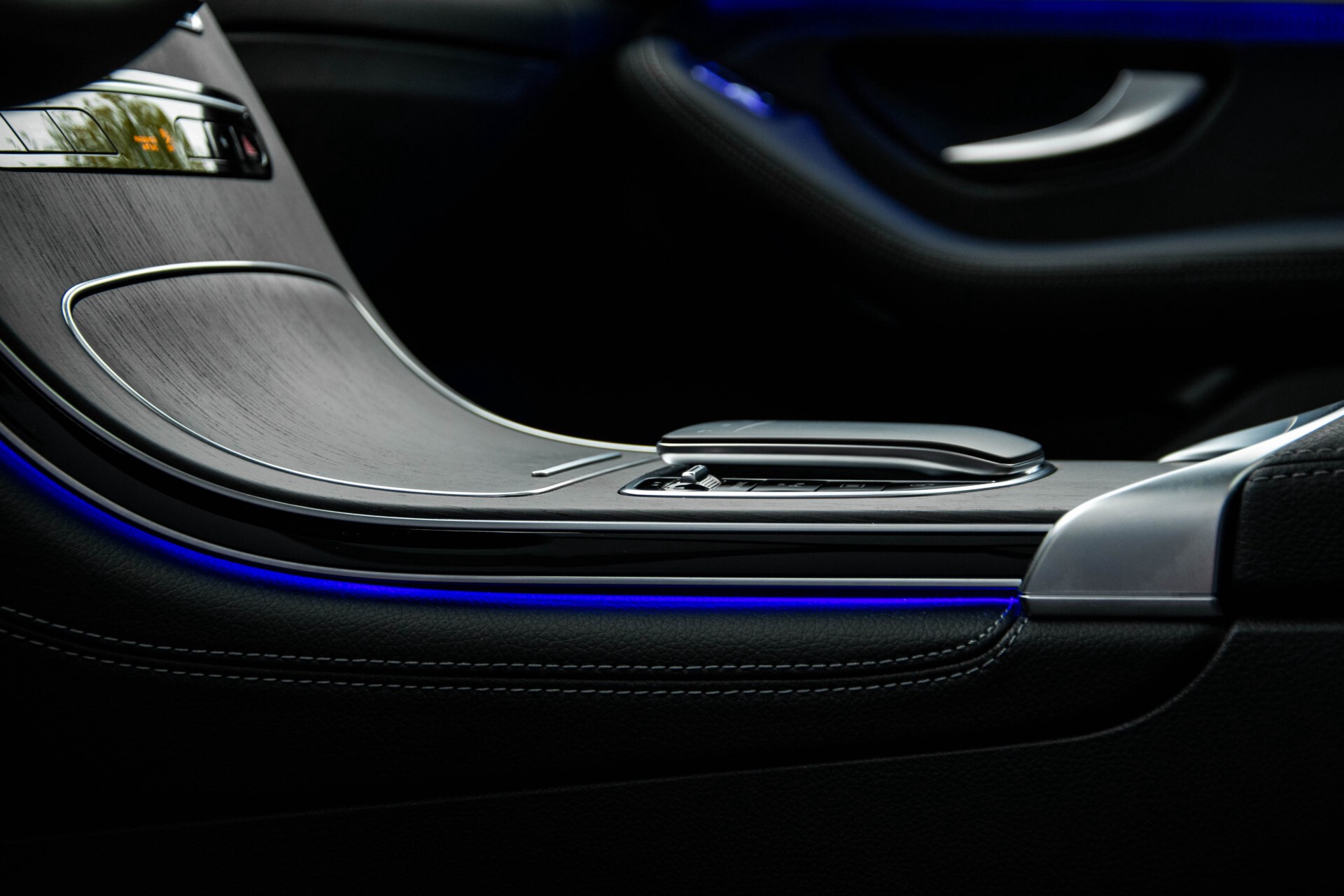 Mercedes-Benz GLC 200 4-M AMG Night/Panorama/Distronic Pro/Burmester/360camera/Exclusive Aut9 Foto 34