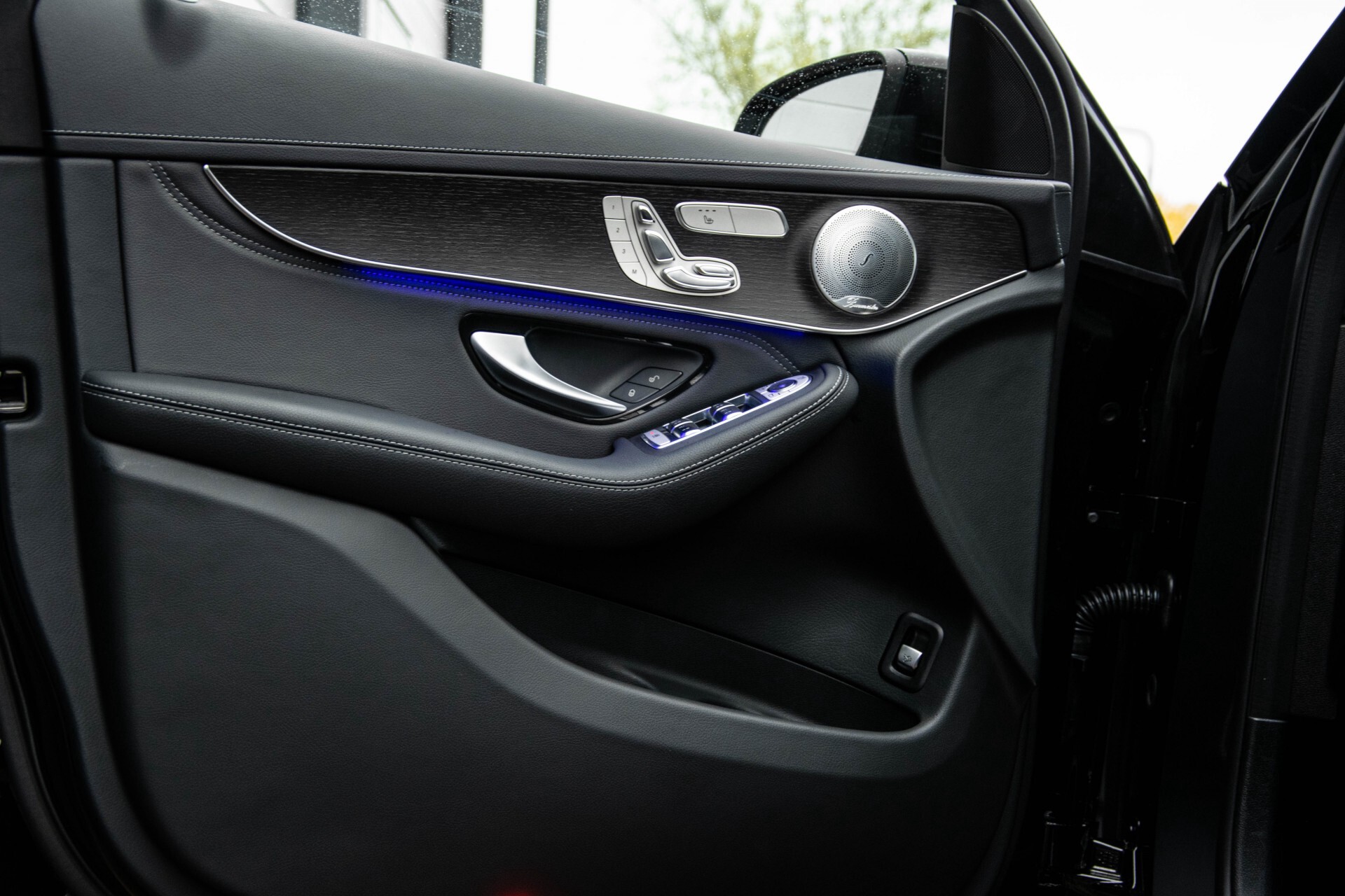 Mercedes-Benz GLC 200 4-M AMG Night/Panorama/Distronic Pro/Burmester/360camera/Exclusive Aut9 Foto 36