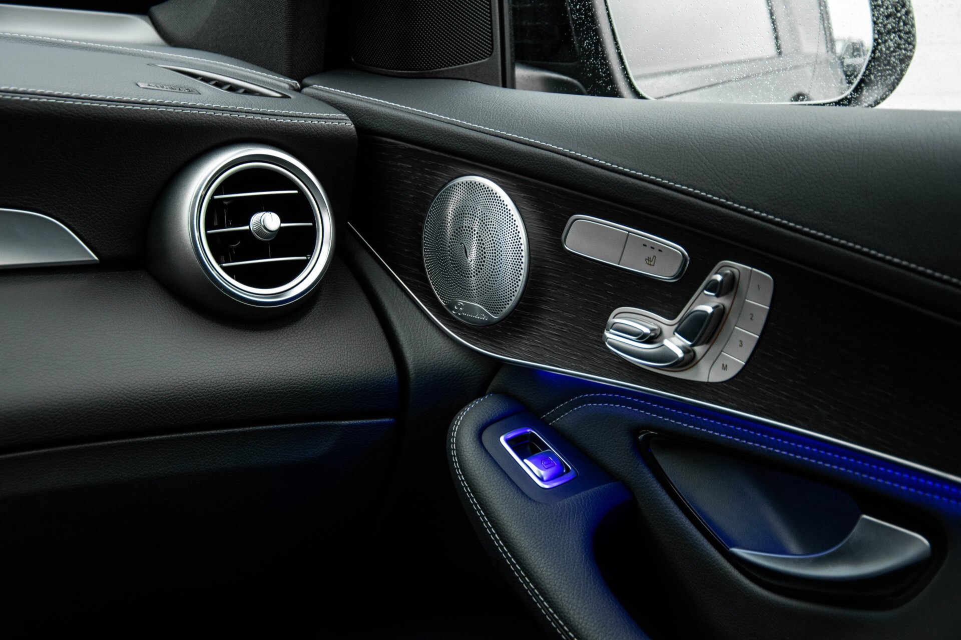 Mercedes-Benz GLC 200 4-M AMG Night/Panorama/Distronic Pro/Burmester/360camera/Exclusive Aut9 Foto 51