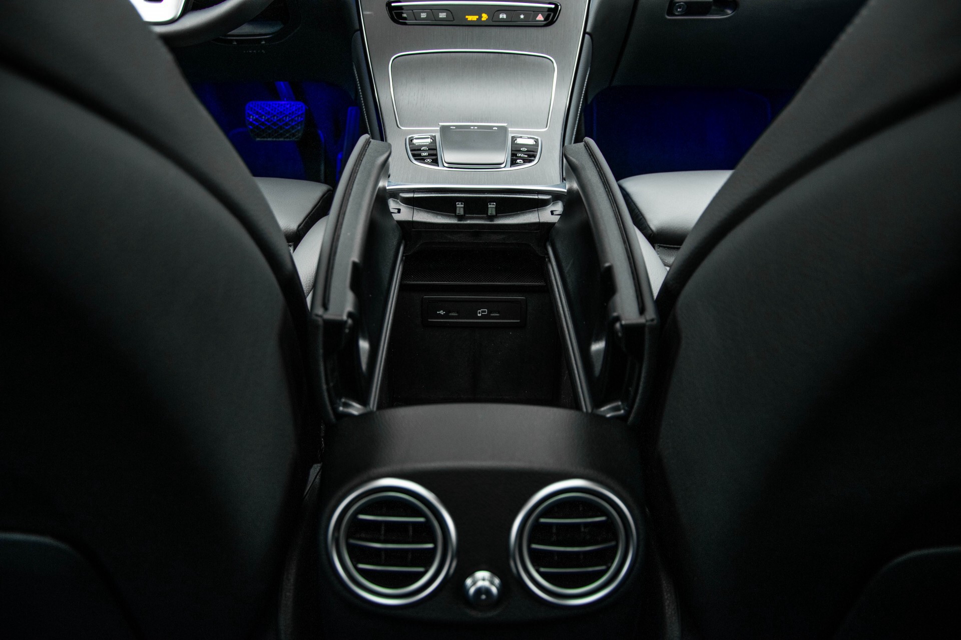 Mercedes-Benz GLC 200 4-M AMG Night/Panorama/Distronic Pro/Burmester/360camera/Exclusive Aut9 Foto 53