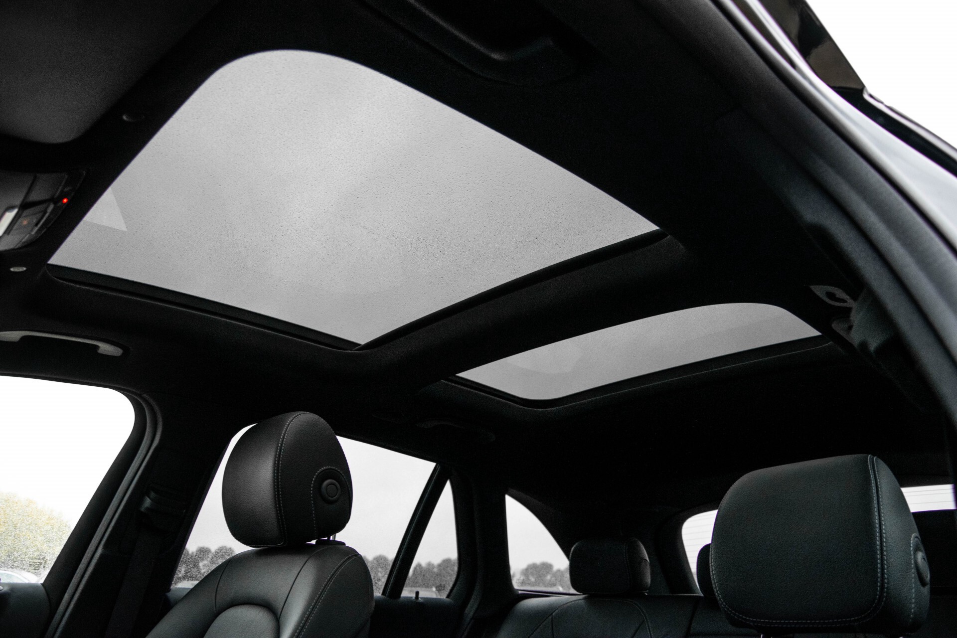 Mercedes-Benz GLC 200 4-M AMG Night/Panorama/Distronic Pro/Burmester/360camera/Exclusive Aut9 Foto 55