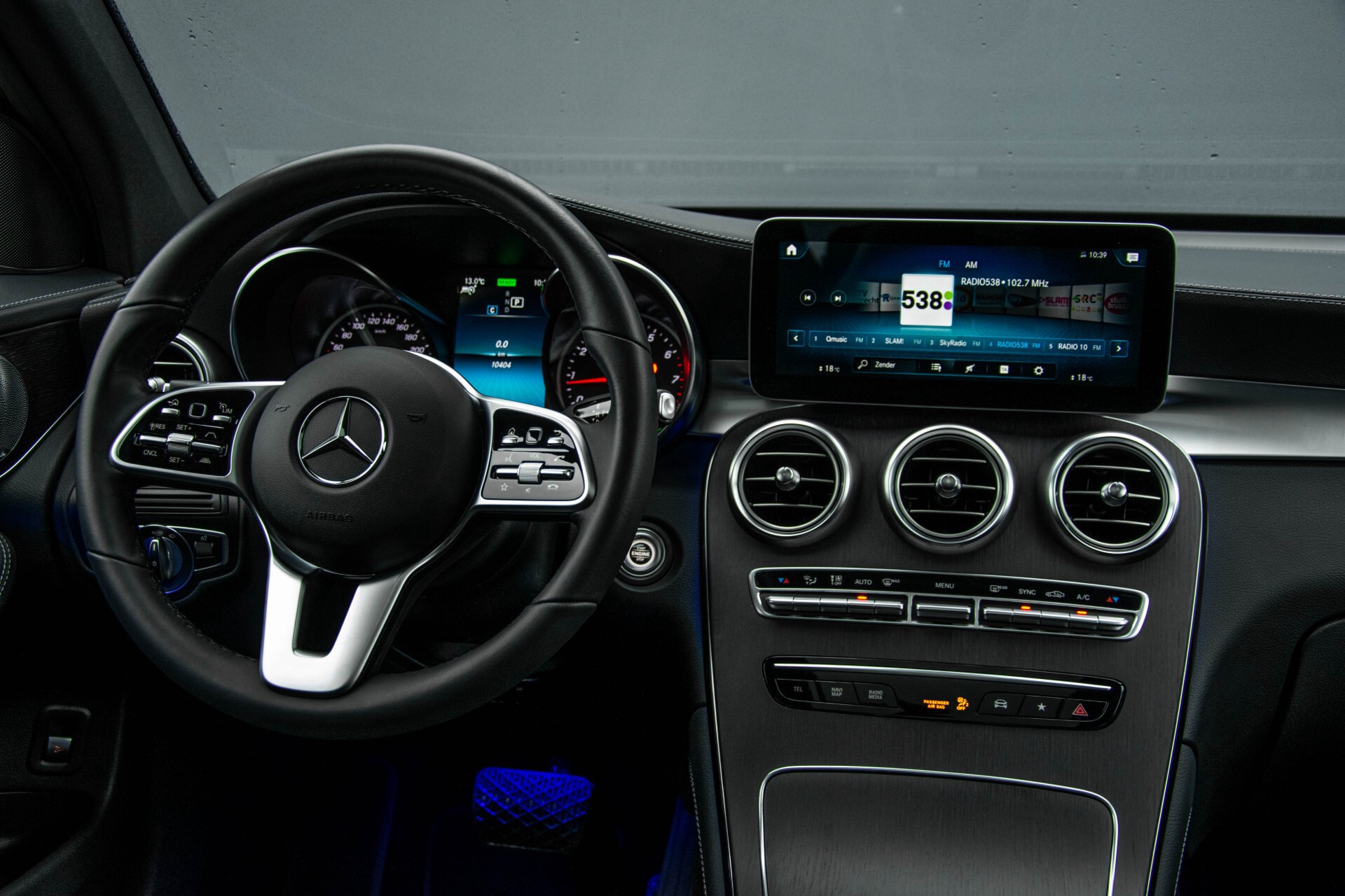 Mercedes-Benz GLC 200 4-M AMG Night/Panorama/Distronic Pro/Burmester/360camera/Exclusive Aut9 Foto 7