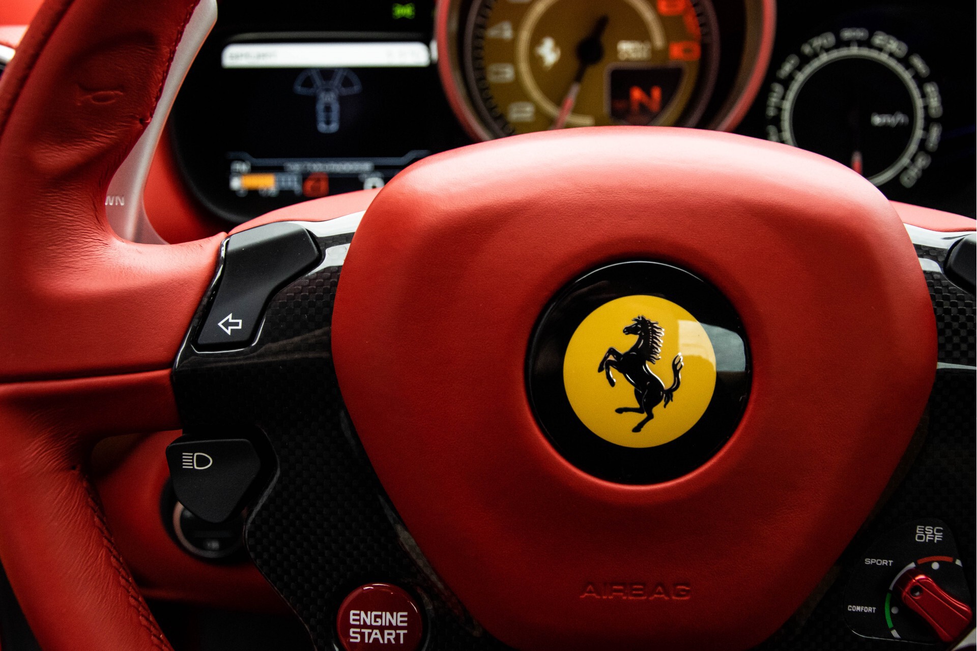 Ferrari California 3.9 T HELE Carbon/1ste eigenaar Foto 10