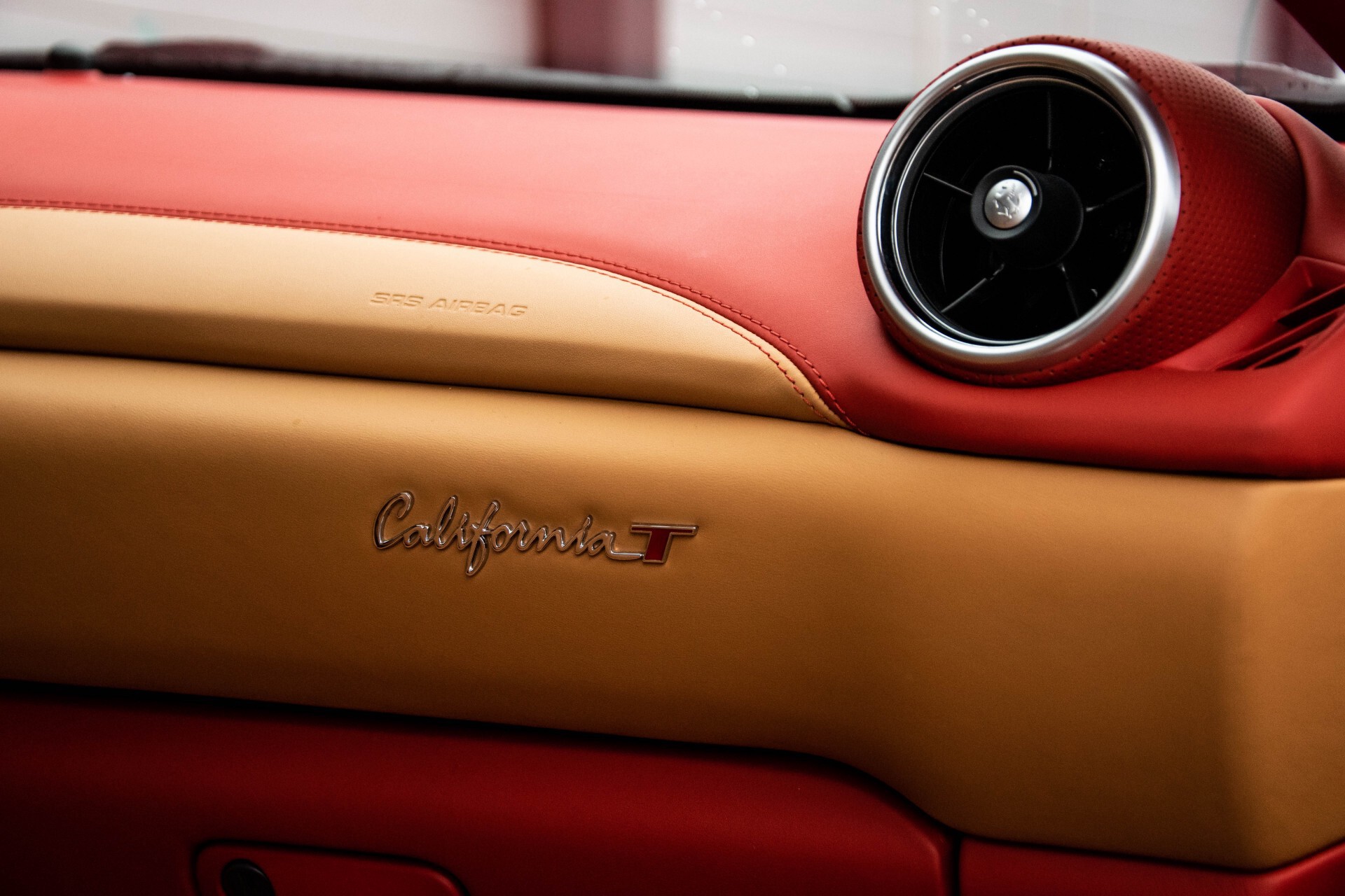 Ferrari California 3.9 T HELE Carbon/1ste eigenaar Foto 34