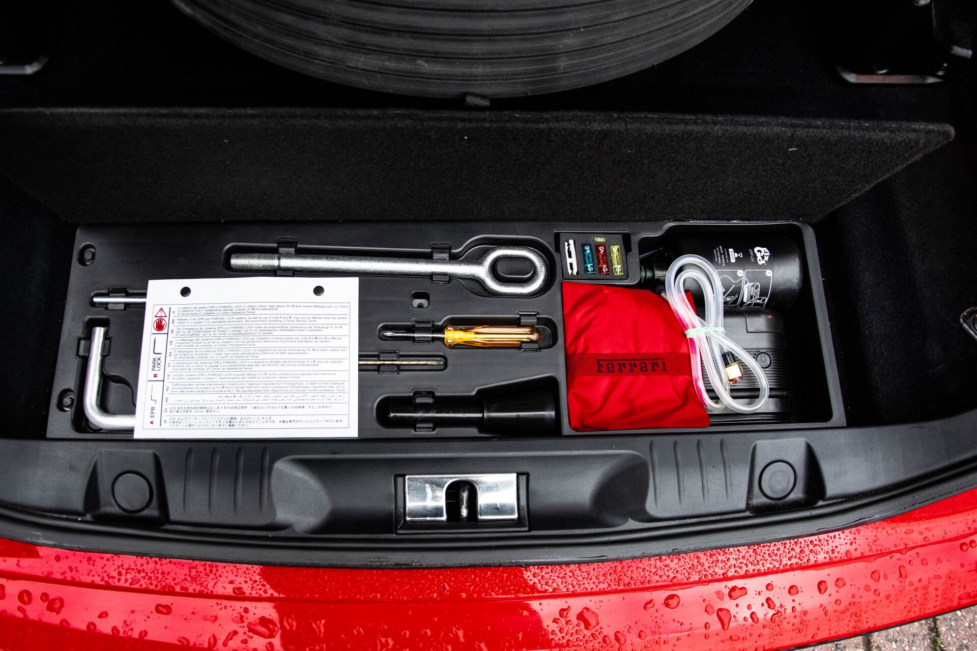 Ferrari California 3.9 T HELE Carbon/1ste eigenaar Foto 59