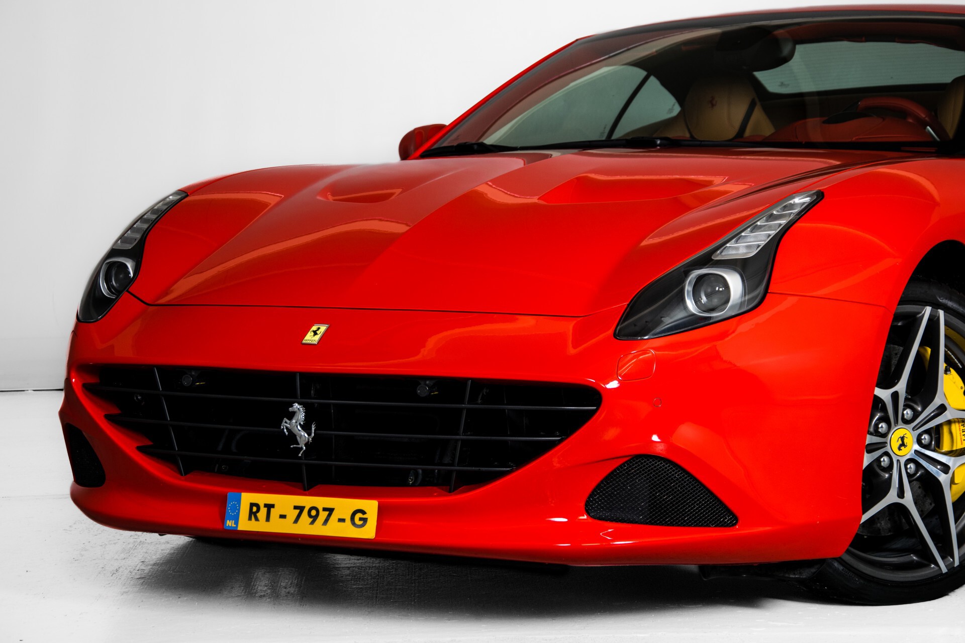 Ferrari California 3.9 T HELE Carbon/1ste eigenaar Foto 65