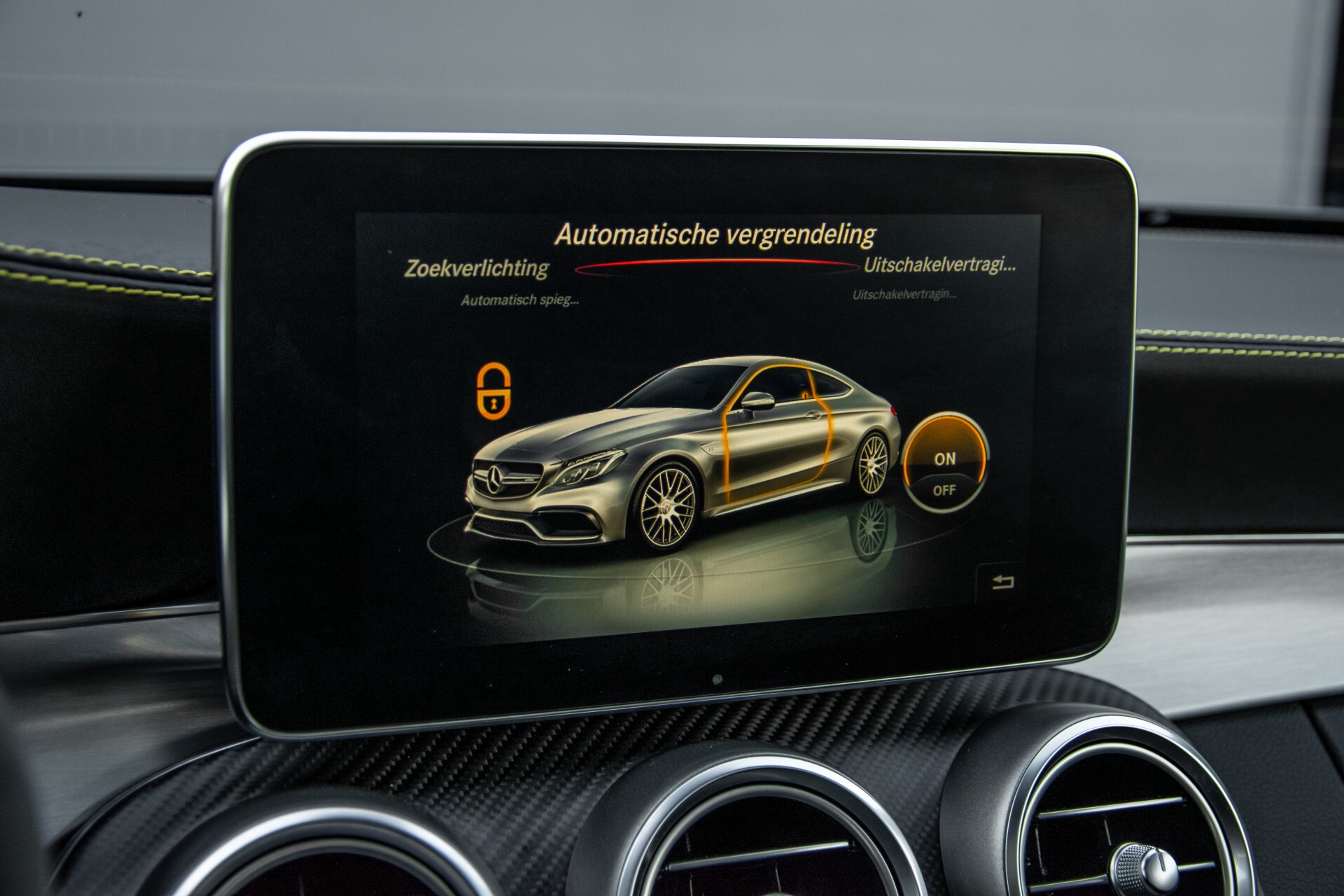 Mercedes-Benz C-Klasse Coupé 63 S AMG EDITION 1 Panorama Aut7 Foto 26