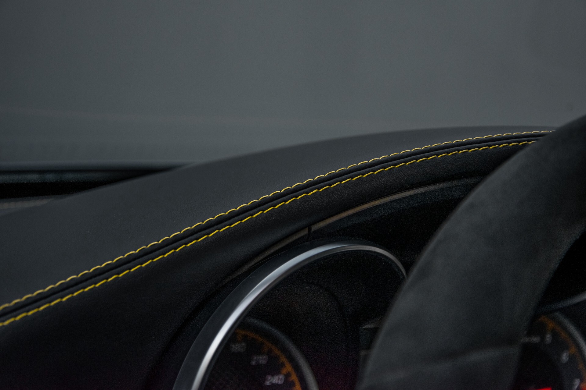 Mercedes-Benz C-Klasse Coupé 63 S AMG EDITION 1 Panorama Aut7 Foto 35
