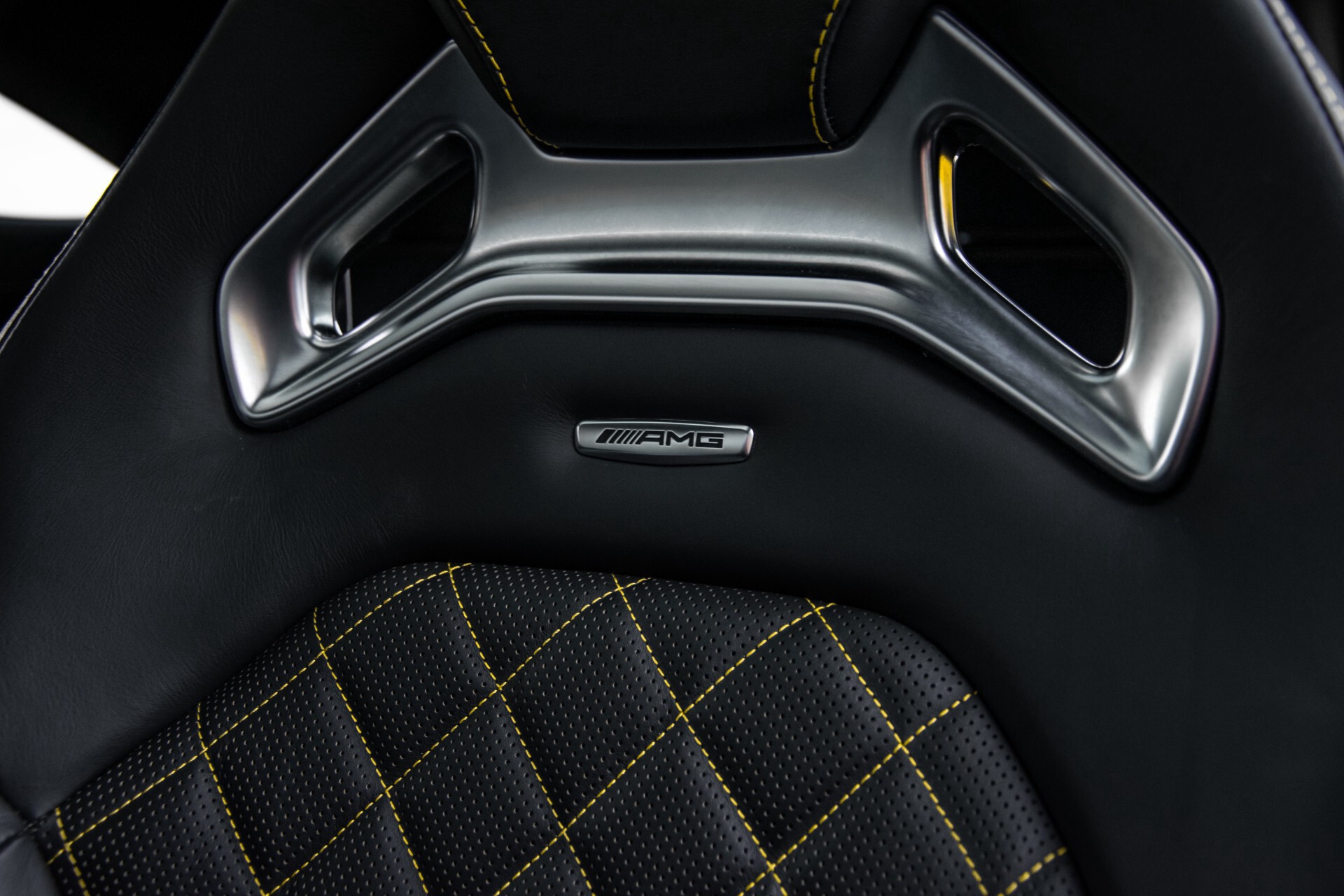 Mercedes-Benz C-Klasse Coupé 63 S AMG EDITION 1 Panorama Aut7 Foto 37