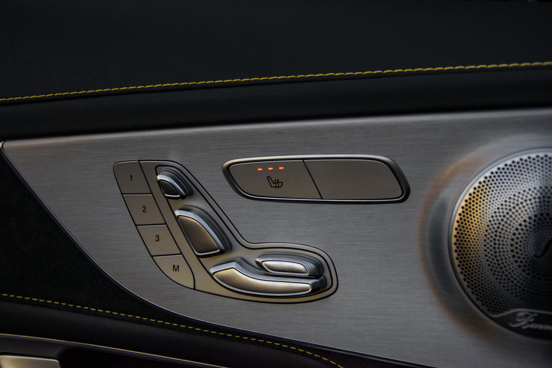 Mercedes-Benz C-Klasse Coupé 63 S AMG EDITION 1 Panorama Aut7 Foto 41