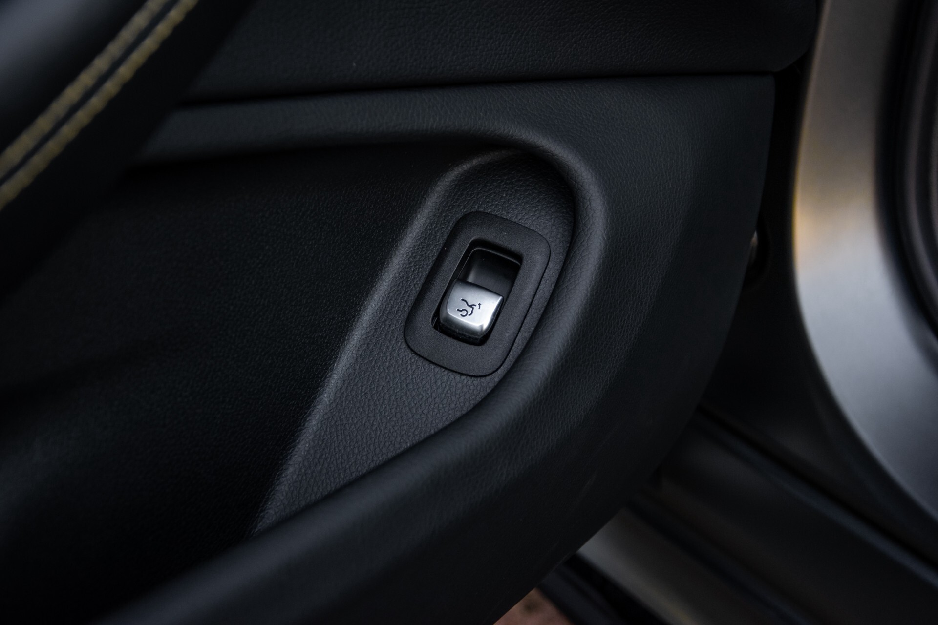 Mercedes-Benz C-Klasse Coupé 63 S AMG EDITION 1 Panorama Aut7 Foto 44