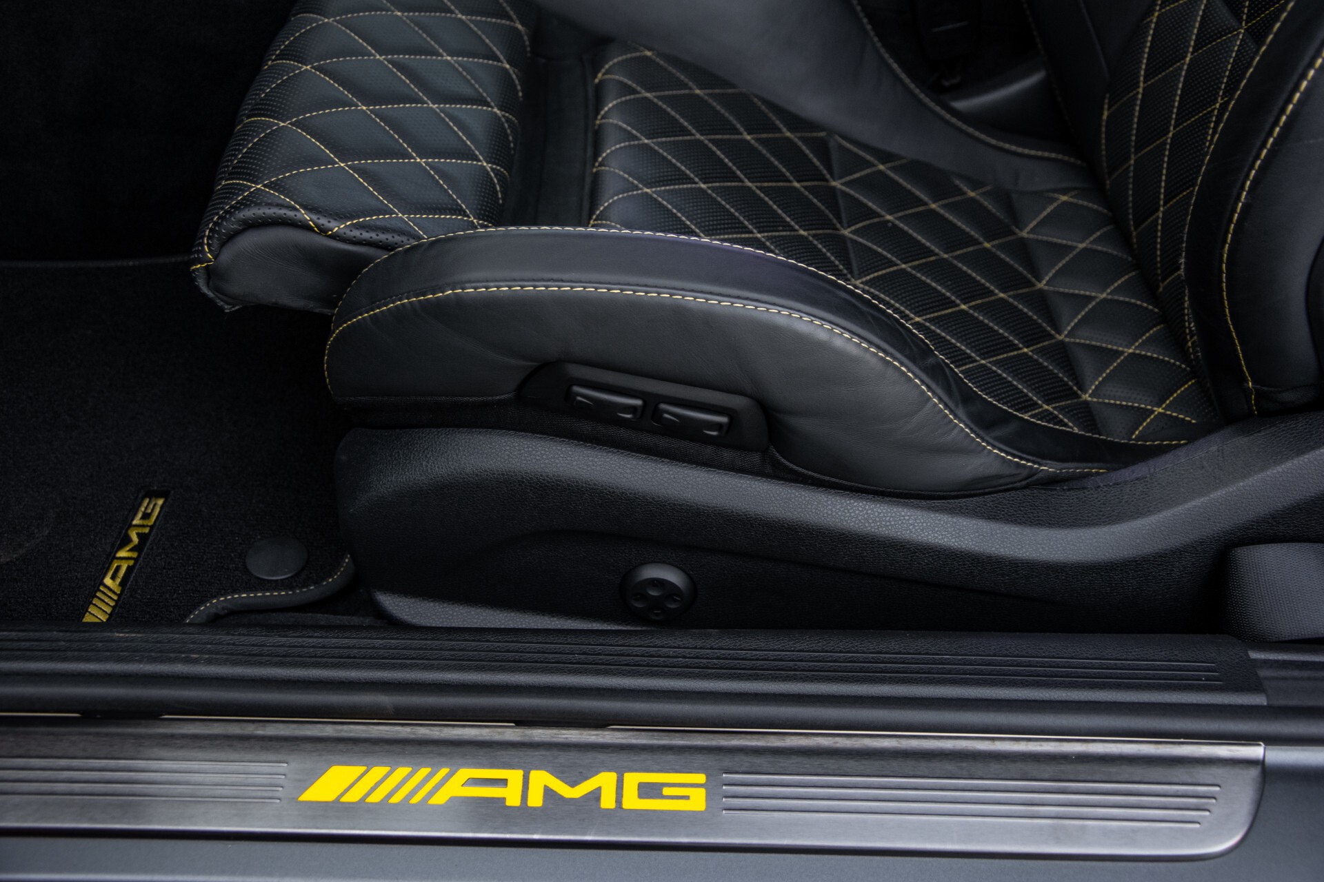 Mercedes-Benz C-Klasse Coupé 63 S AMG EDITION 1 Panorama Aut7 Foto 51