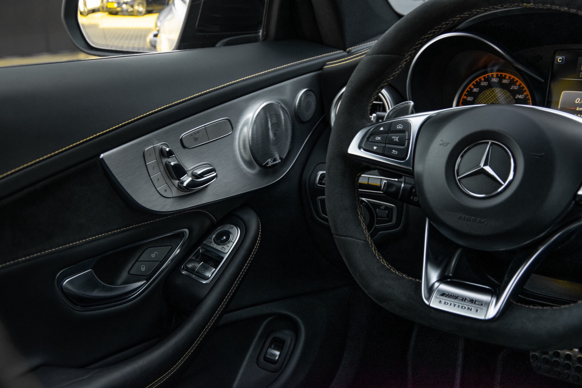 Mercedes-Benz C-Klasse Coupé 63 S AMG EDITION 1 Panorama Aut7 Foto 54
