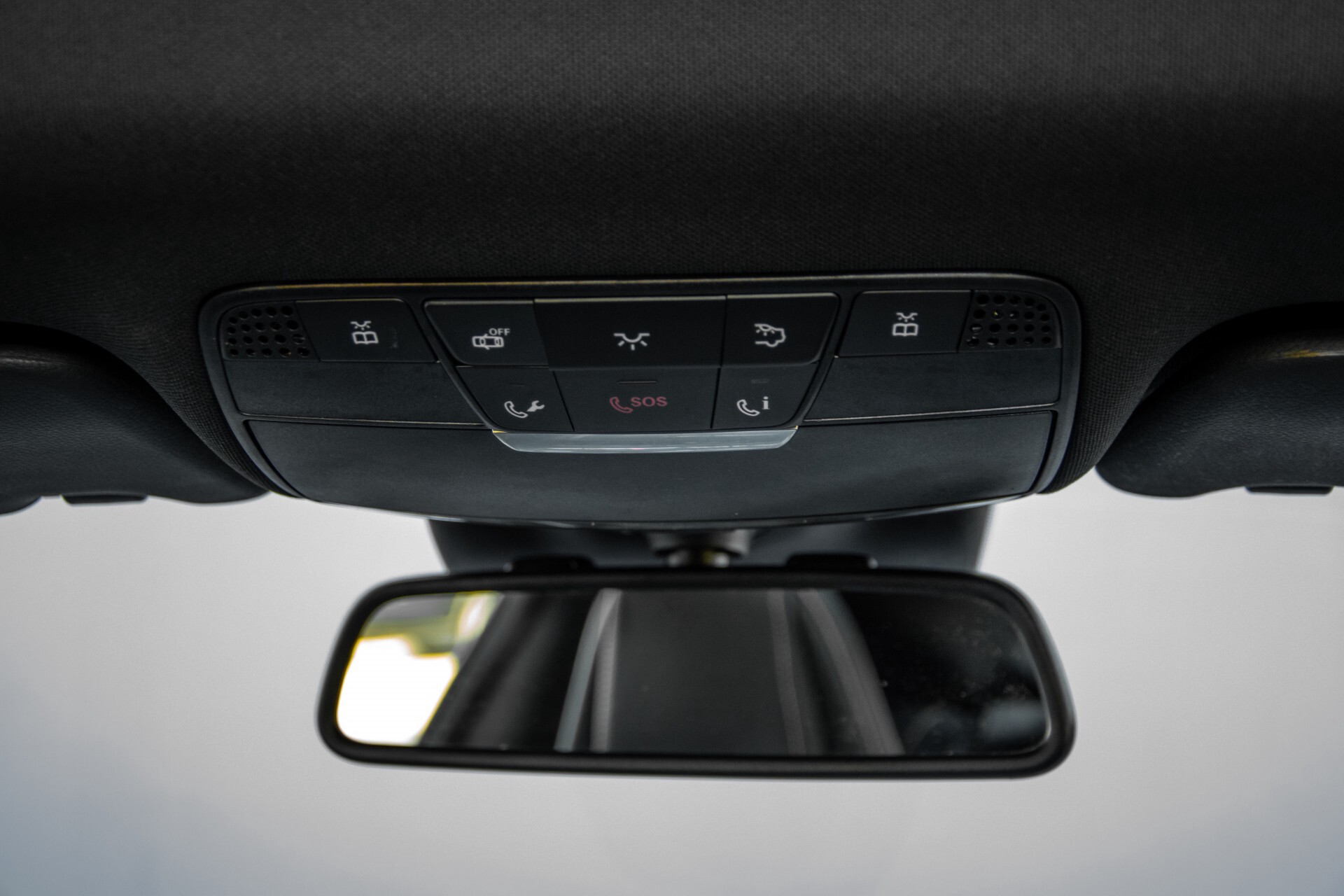 Mercedes-Benz C-Klasse Coupé 63 S AMG EDITION 1 Panorama Aut7 Foto 59