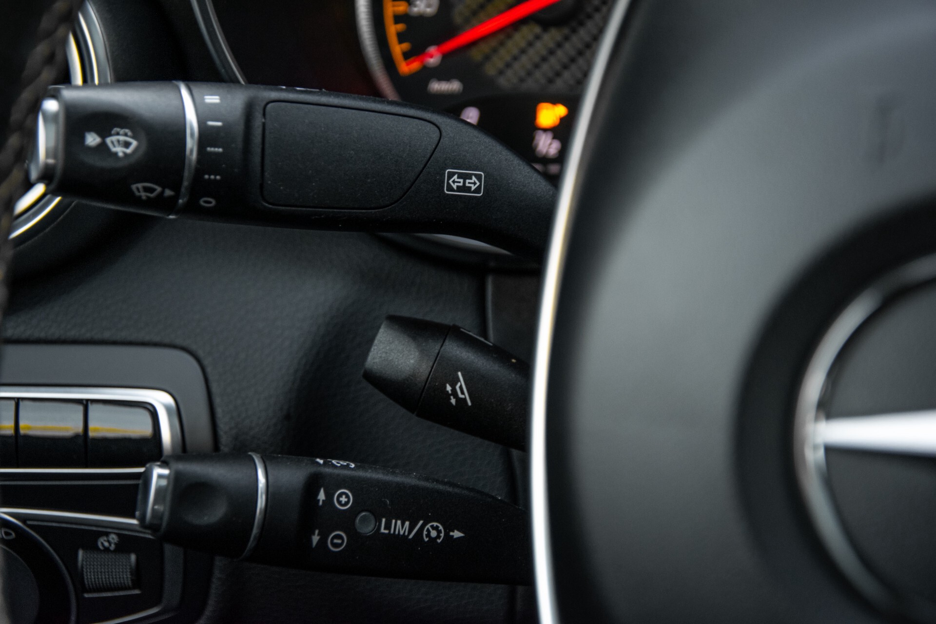 Mercedes-Benz C-Klasse Coupé 63 S AMG EDITION 1 Panorama Aut7 Foto 9