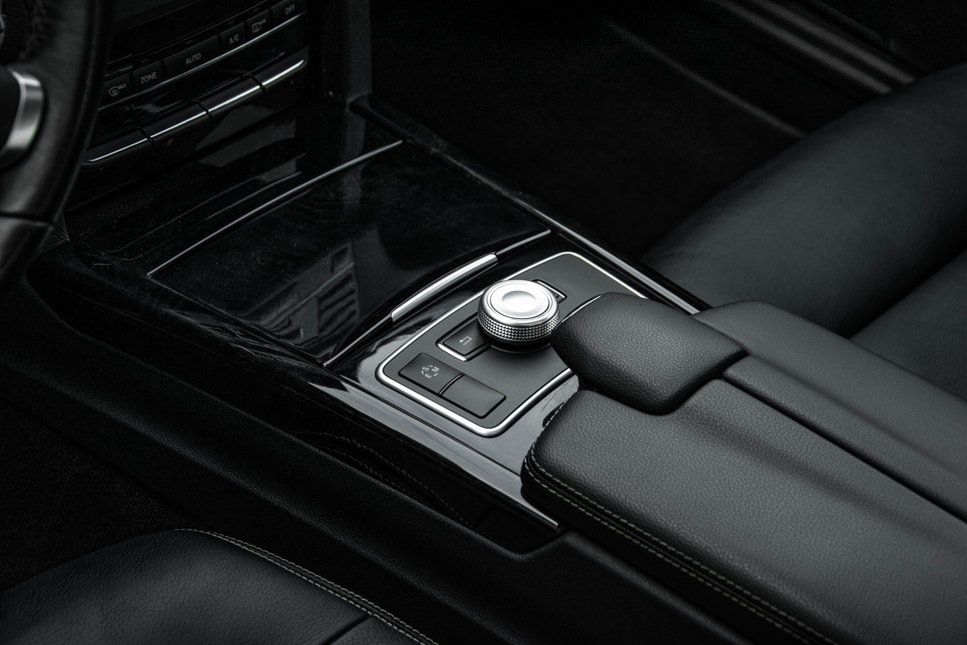 Mercedes-Benz E-Klasse 350 Cdi AMG 4-Matic Distronic/Schuifdak/Comand/ILS/Leer/Weg-trekhaak Aut7 Foto 26