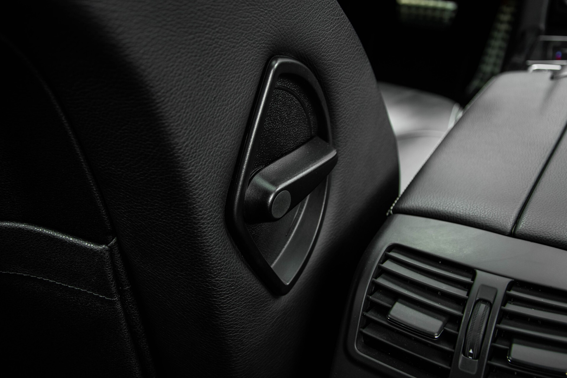 Mercedes-Benz E-Klasse 350 Cdi AMG 4-Matic Distronic/Schuifdak/Comand/ILS/Leer/Weg-trekhaak Aut7 Foto 36