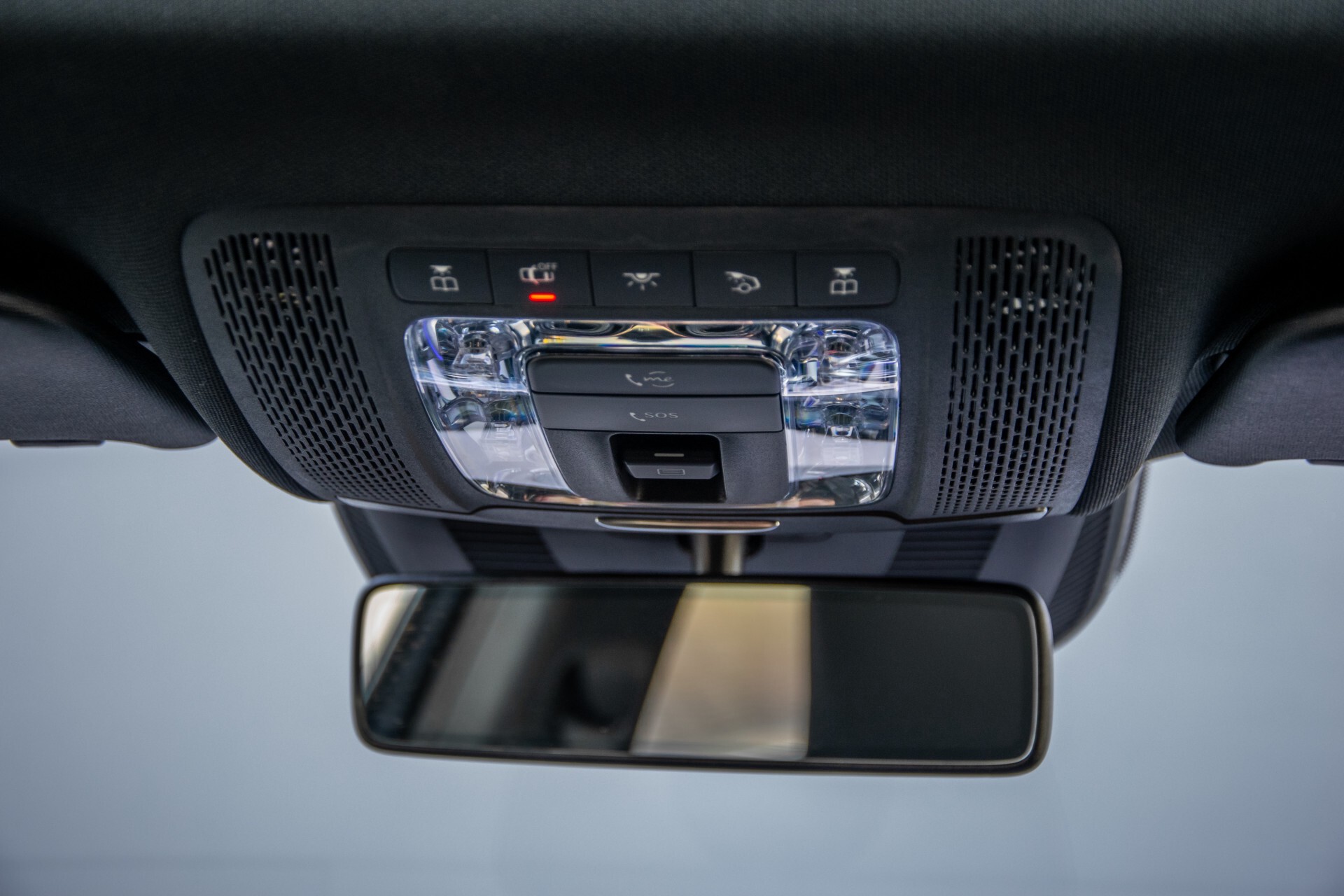 Mercedes-Benz A-Klasse 250 4-M AMG Panorama/Keyless-Entry/MBUX/HUD/Burmester/360/Multibeam LED Aut7 Foto 50