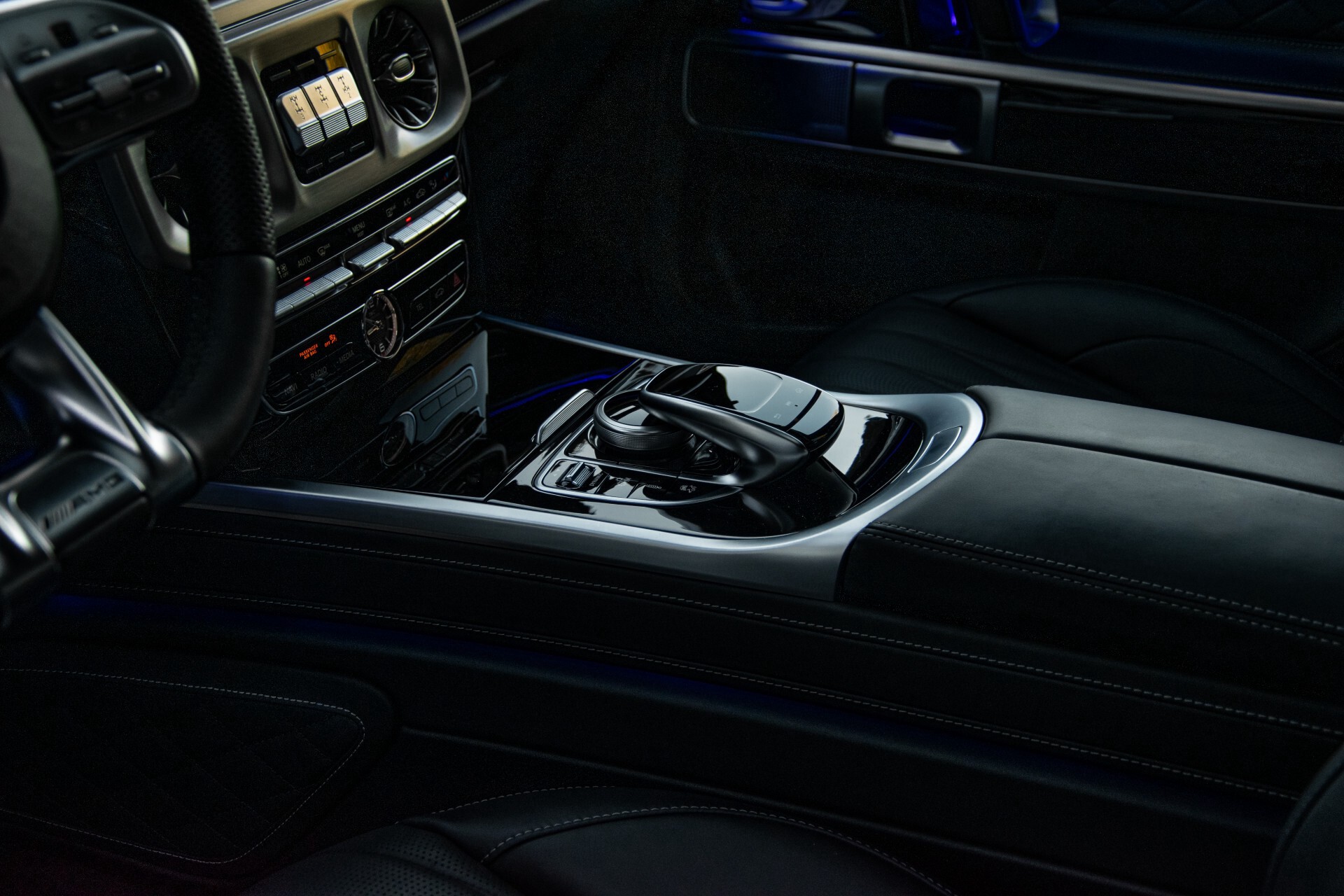 Mercedes-Benz G-Klasse 63 AMG Night/Designo/Adaptive Cruise/Burmester/22"/Trekhaak/Massage/Exclusive Aut9 Foto 29