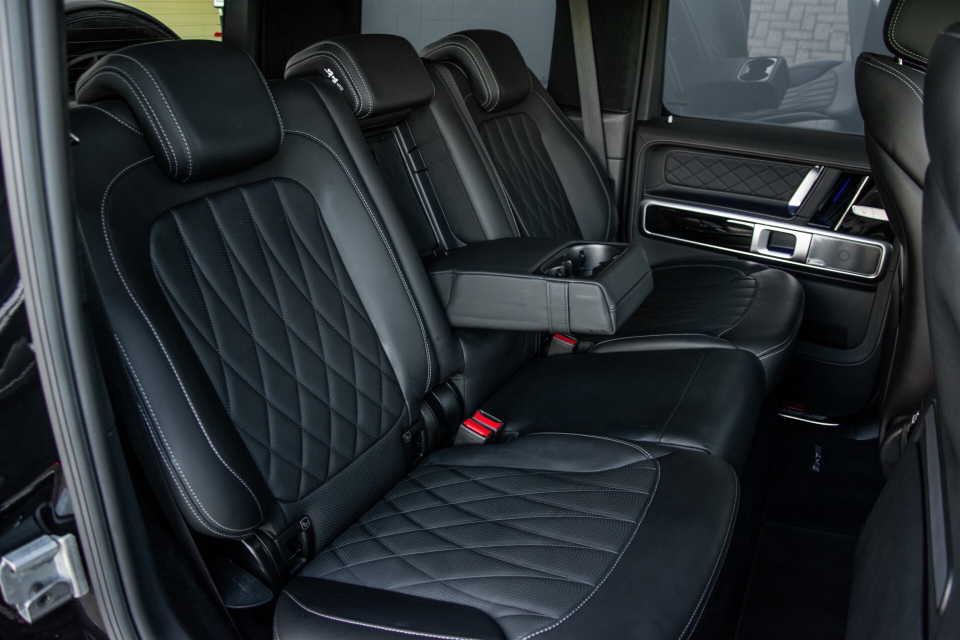 Mercedes-Benz G-Klasse 63 AMG Night/Designo/Adaptive Cruise/Burmester/22"/Trekhaak/Massage/Exclusive Aut9 Foto 4