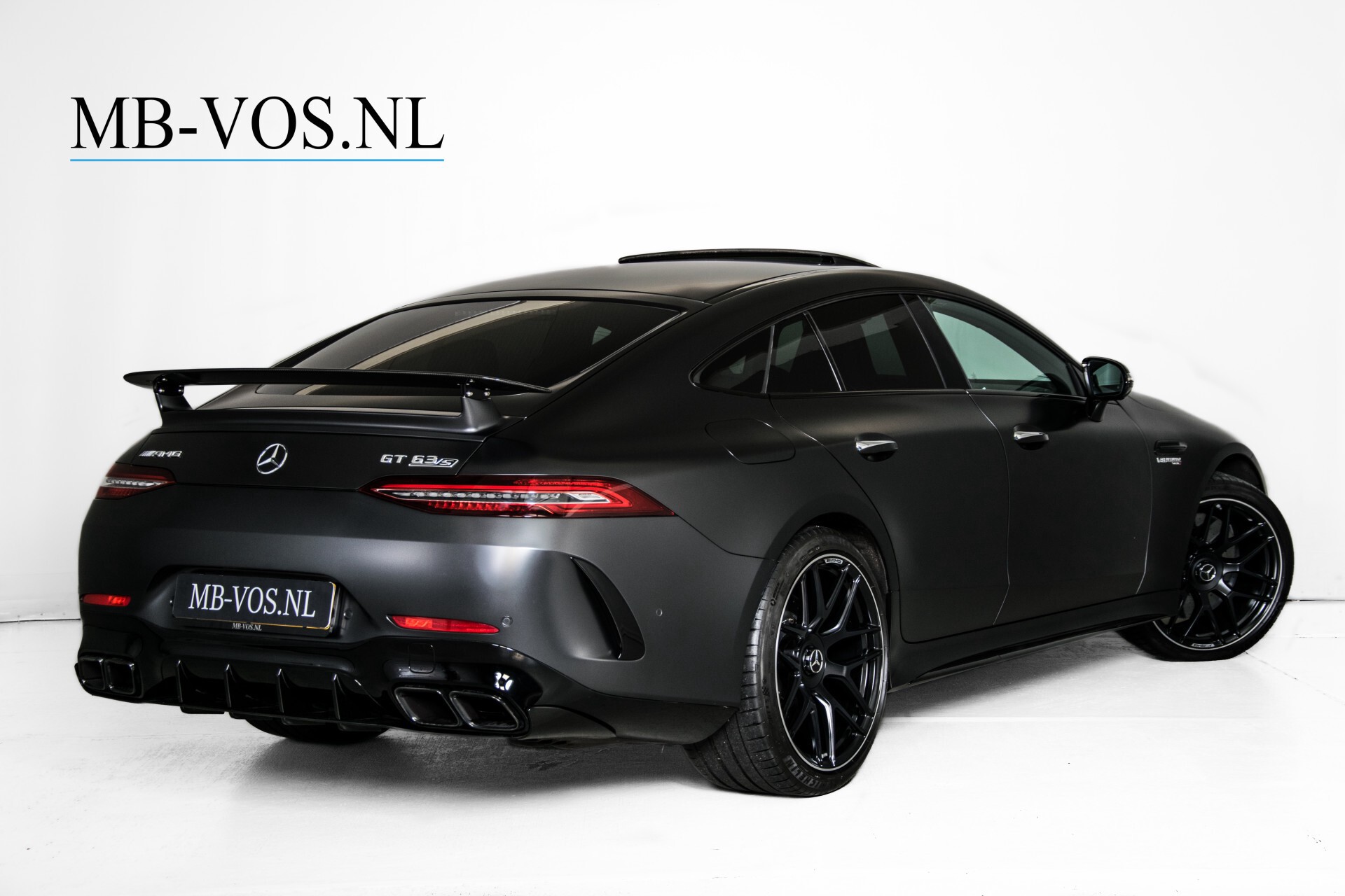 Mercedes-Benz AMG GT 4-Door Coupe 63 S 4M+ Keramisch/Full Carbon/Aerodynamica/Burmester 3D/TV/Performance stoelen/Standkachel Aut9 Foto 2