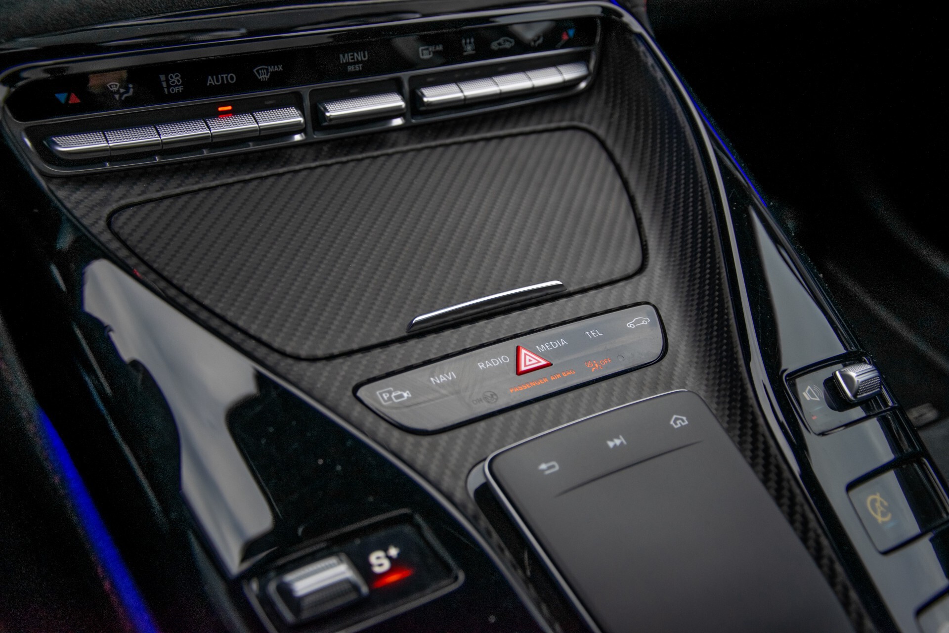 Mercedes-Benz AMG GT 4-Door Coupe 63 S 4M+ Keramisch/Full Carbon/Aerodynamica/Burmester 3D/TV/Performance stoelen/Standkachel Aut9 Foto 50