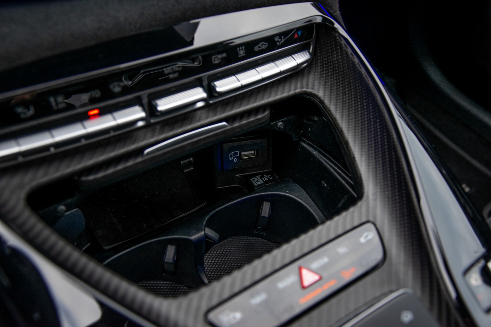 Mercedes-Benz AMG GT 4-Door Coupe 63 S 4M+ Keramisch/Full Carbon/Aerodynamica/Burmester 3D/TV/Performance stoelen/Standkachel Aut9 Foto 51