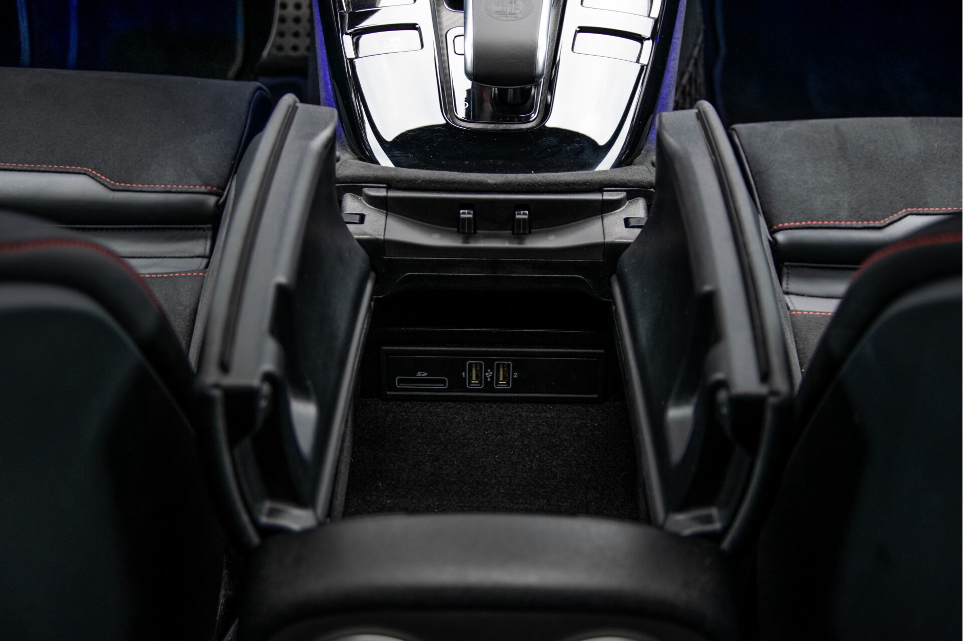 Mercedes-Benz AMG GT 4-Door Coupe 63 S 4M+ Keramisch/Full Carbon/Aerodynamica/Burmester 3D/TV/Performance stoelen/Standkachel Aut9 Foto 62